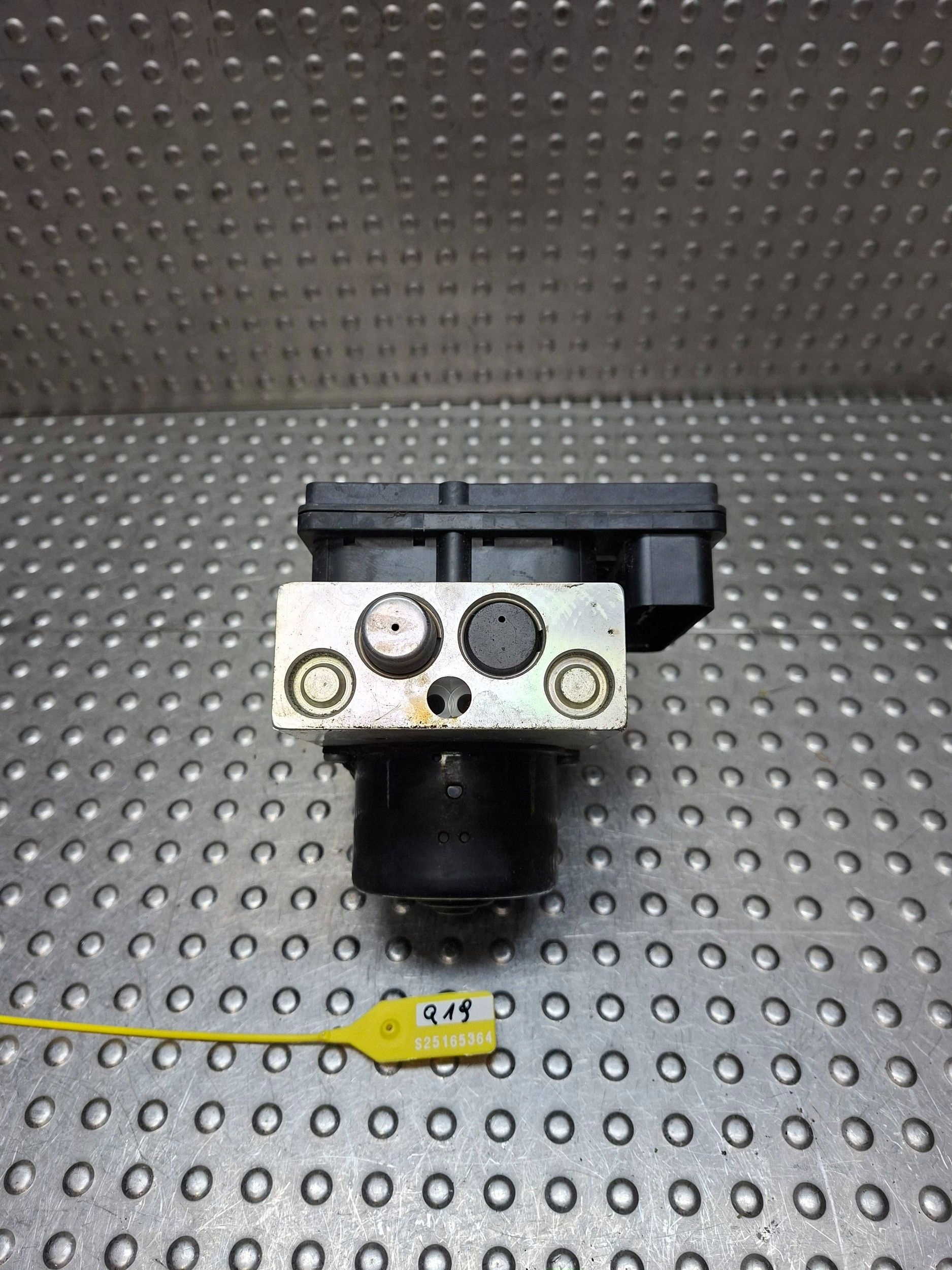 pump control unit ABS SSANGYONG KYRON 05- 06.2109-5118.3 06.2102-0867.4