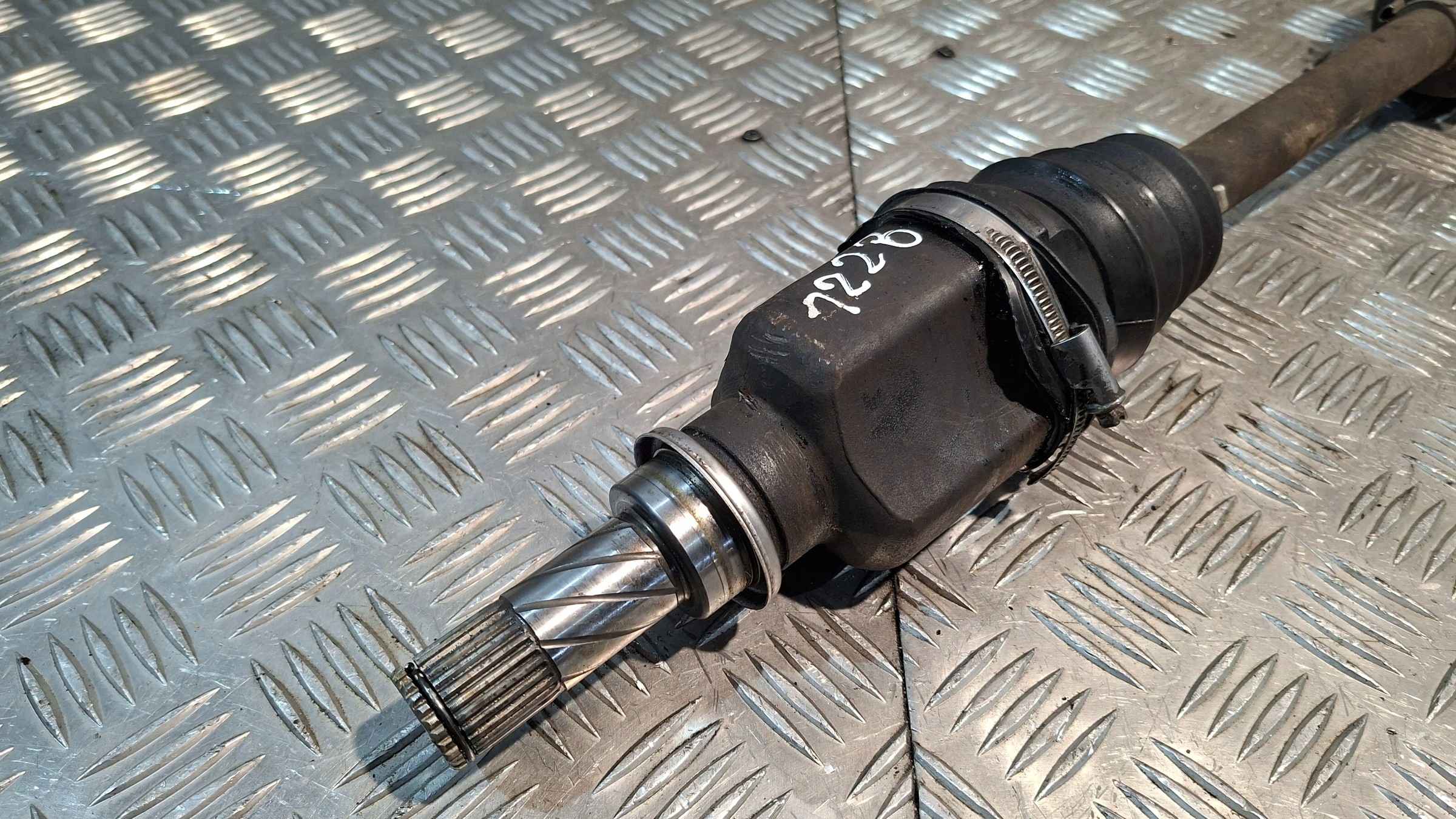 semi-axis left RENAULT CLIO III 1.6