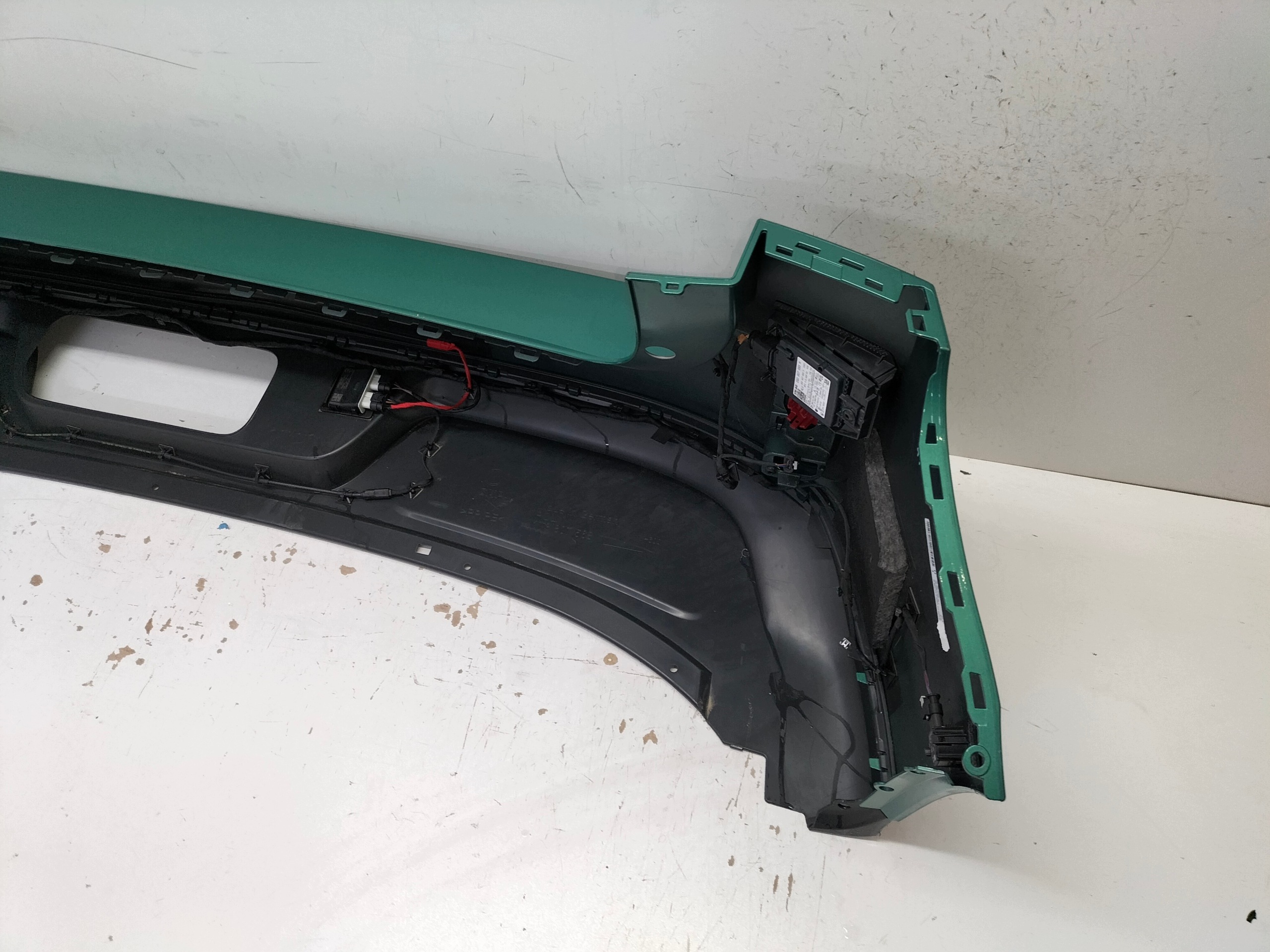 bumper rear rear part VW ID BUZZ 22- ID.BUZZ wersja below 6x sensors PDC ,