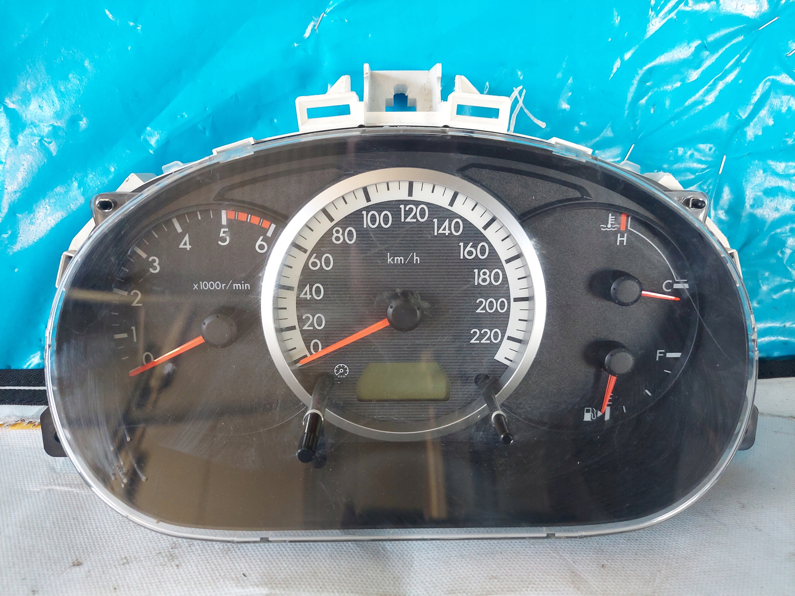 dials clock MAZDA 5 2.0 CD CC79D
