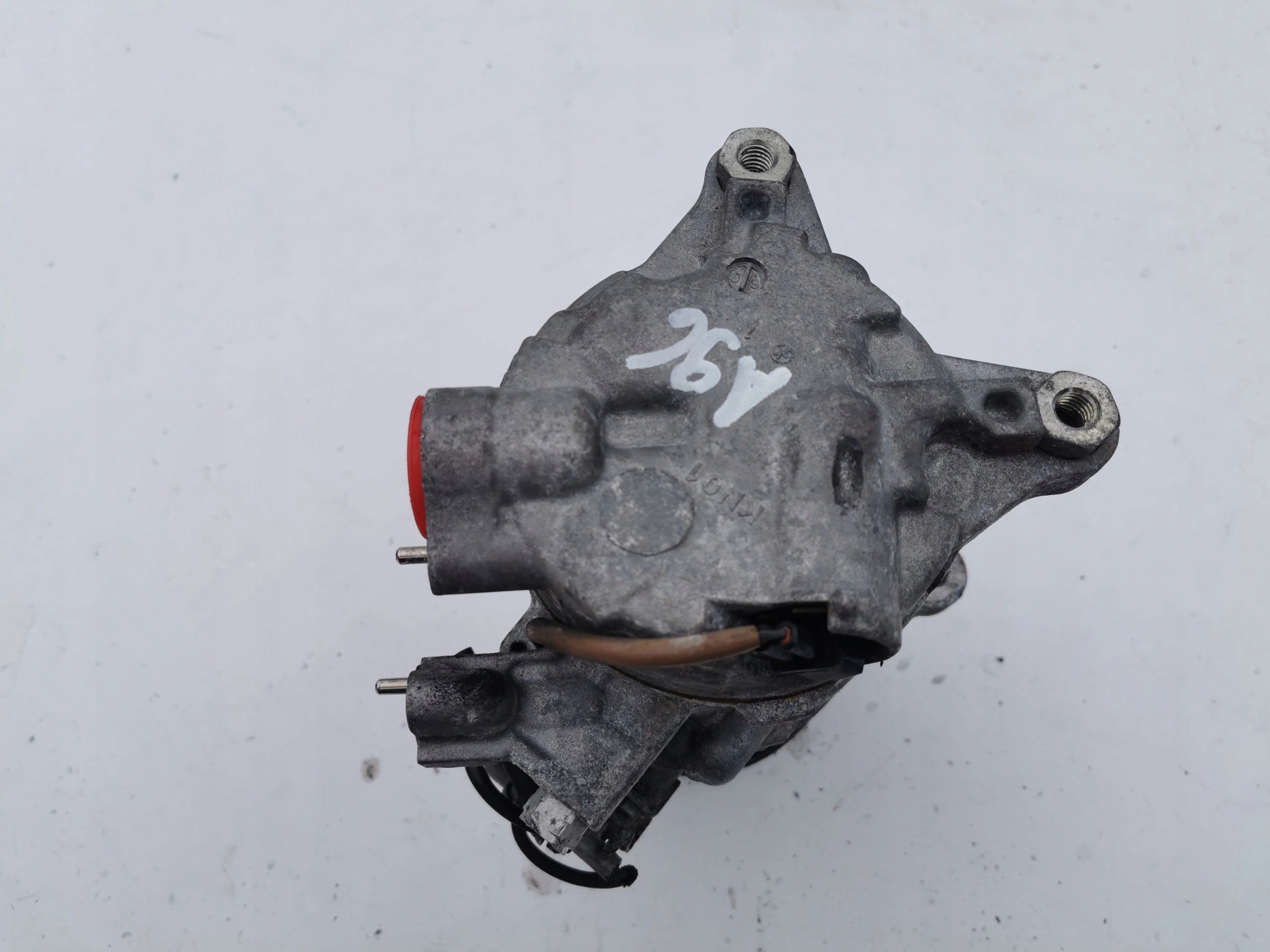 BMW E90 F10 2.0 9223694 GE447260-4710 compressor; KL