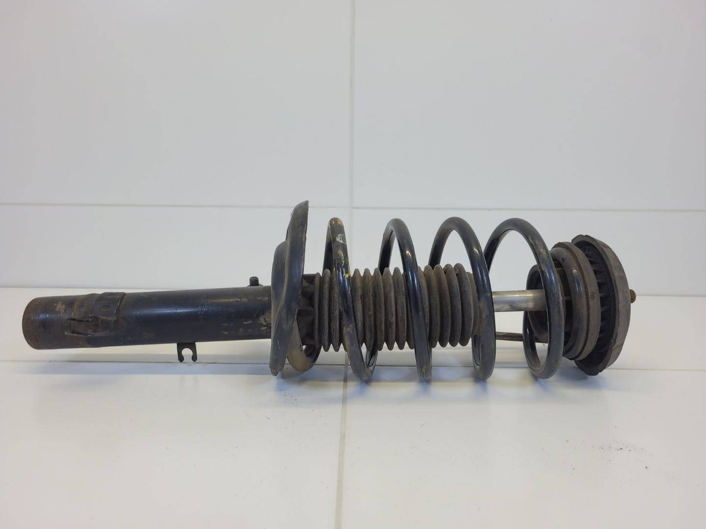 shock absorber front left side Citroen C4 2 facelift 2022 03031000069