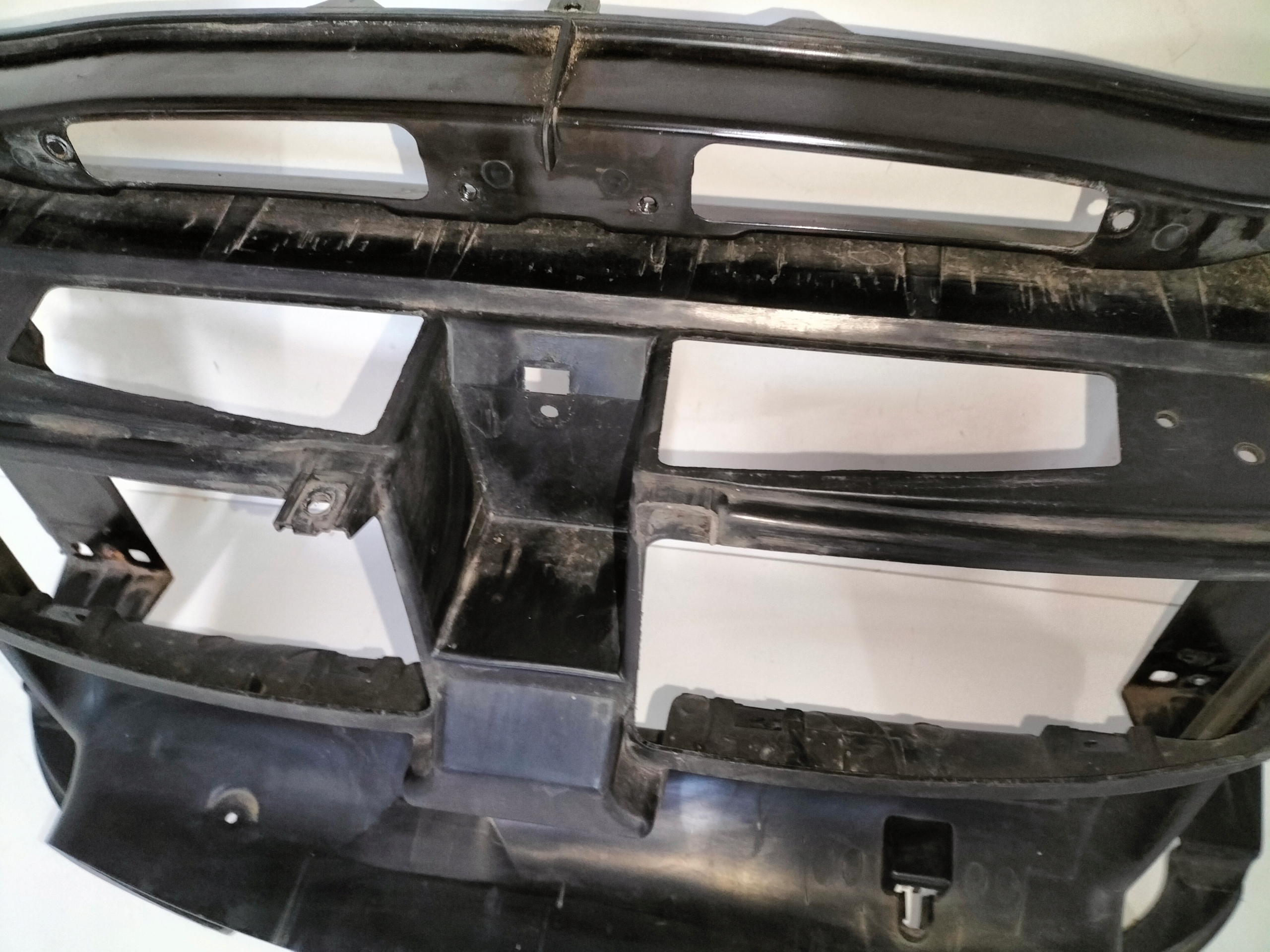 support panel for radiators front BMW 3 E90 04-12 without wersji M