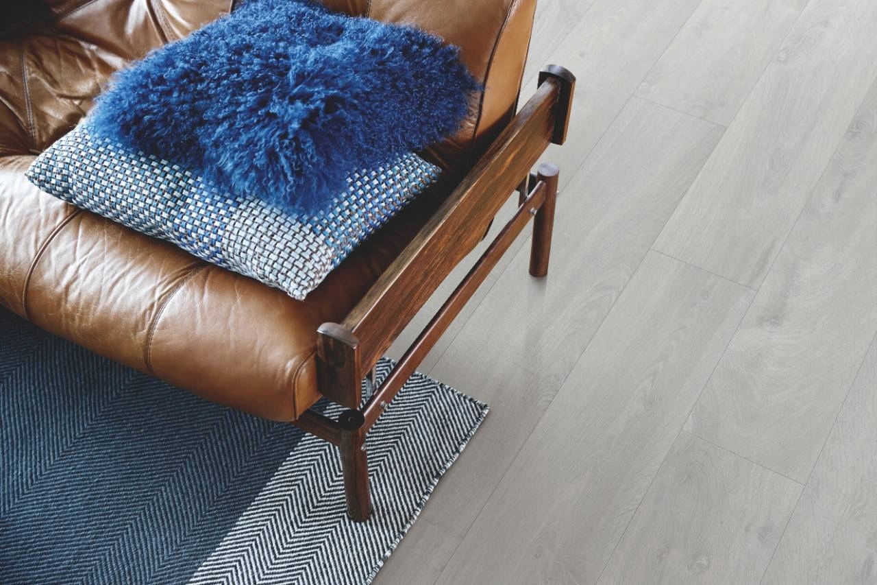 Panele laminowane PERGO Modern Plank Dąb szary Szerokość produktu 19 cm