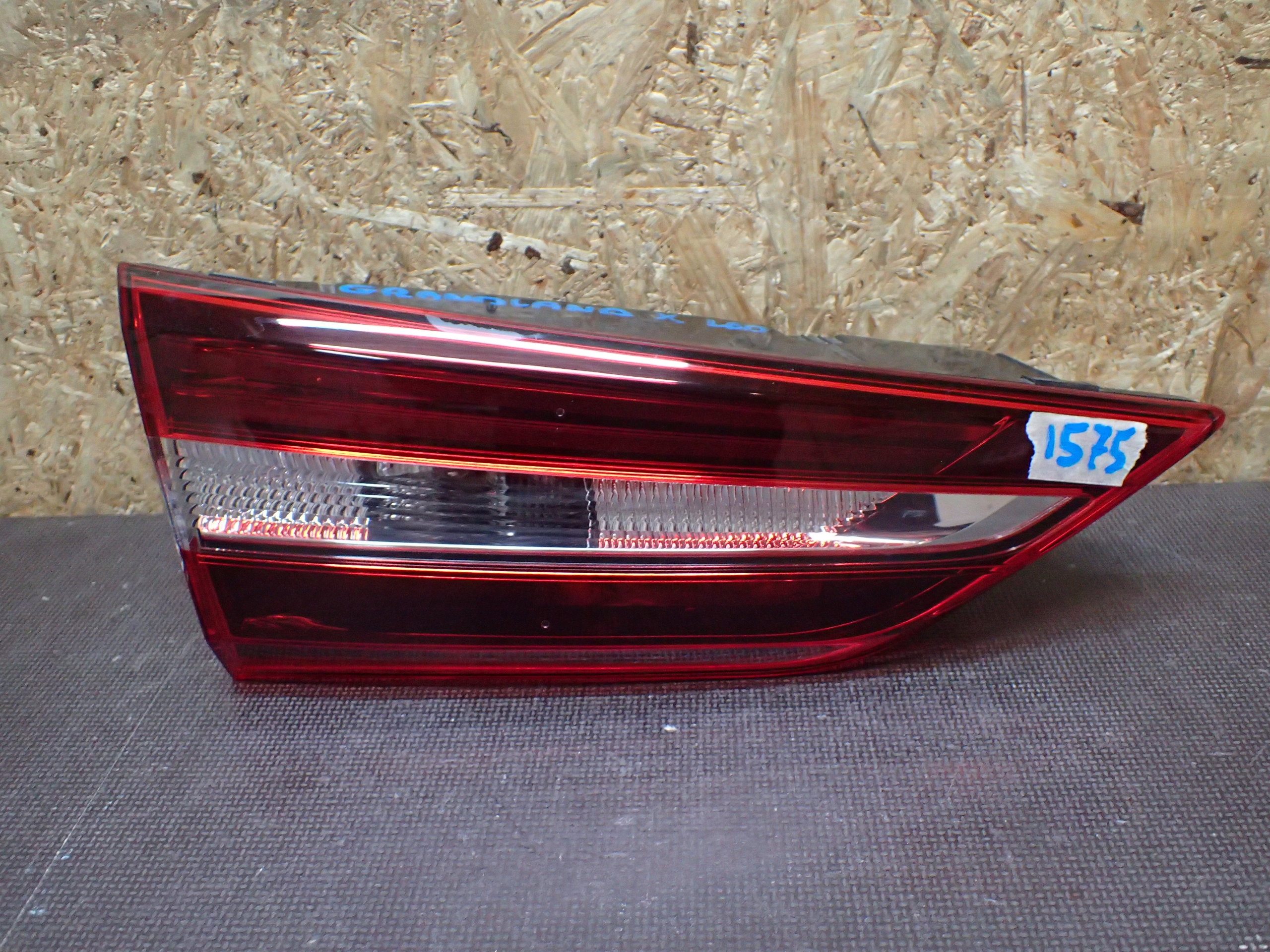 LIGHT REAR PART LEFT OPEL GRANDLAND X LED 81670101