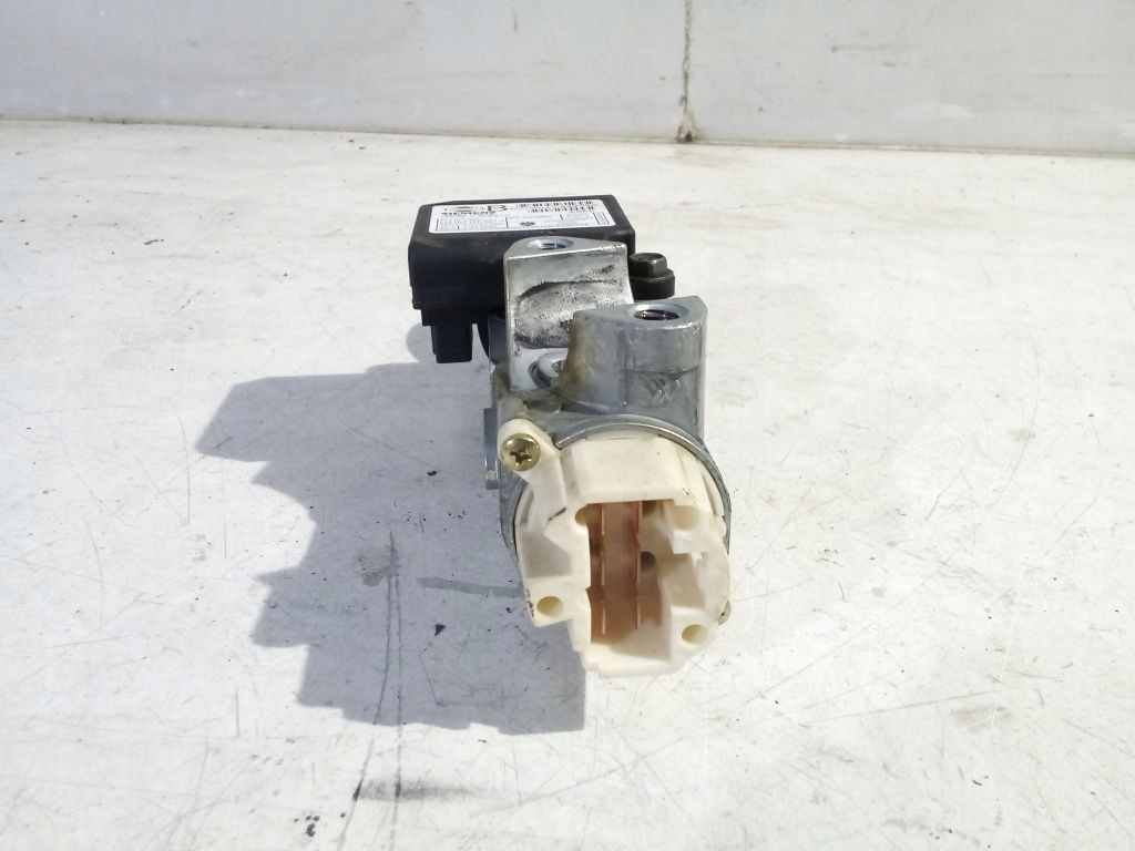 Nissan Maxima QX V ignition z kluczykiem