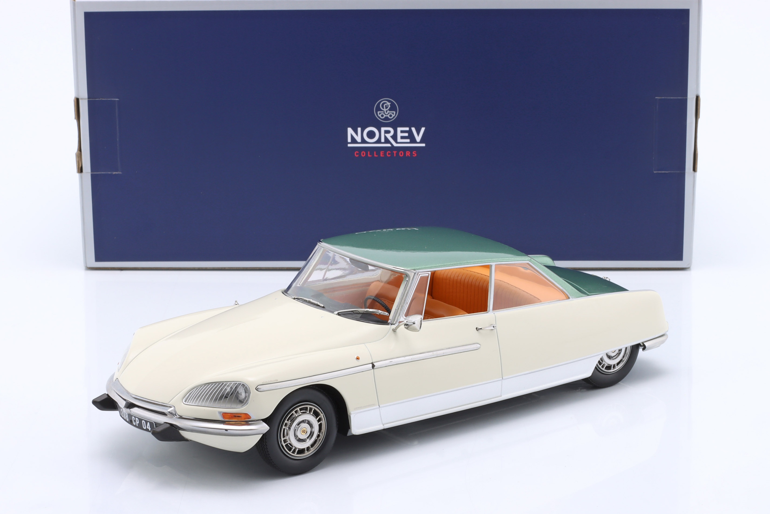 Norev Citroen Ds 21 Le Leman 1968 Ivory/Green metallic 1:18