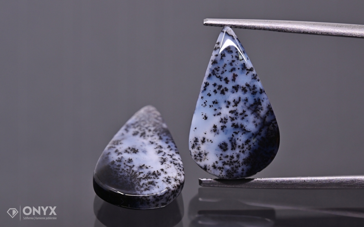 Dendritový achát z Turecka konvexní mělký Pár slza