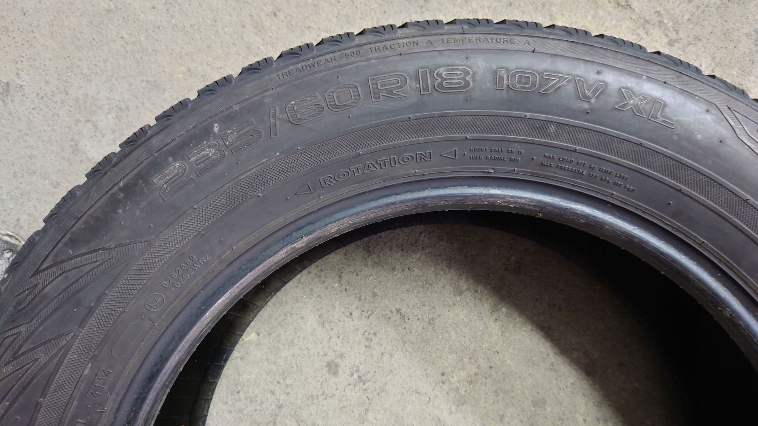 4x Nokian WR SUV3 235/60/18 Profil opony 60