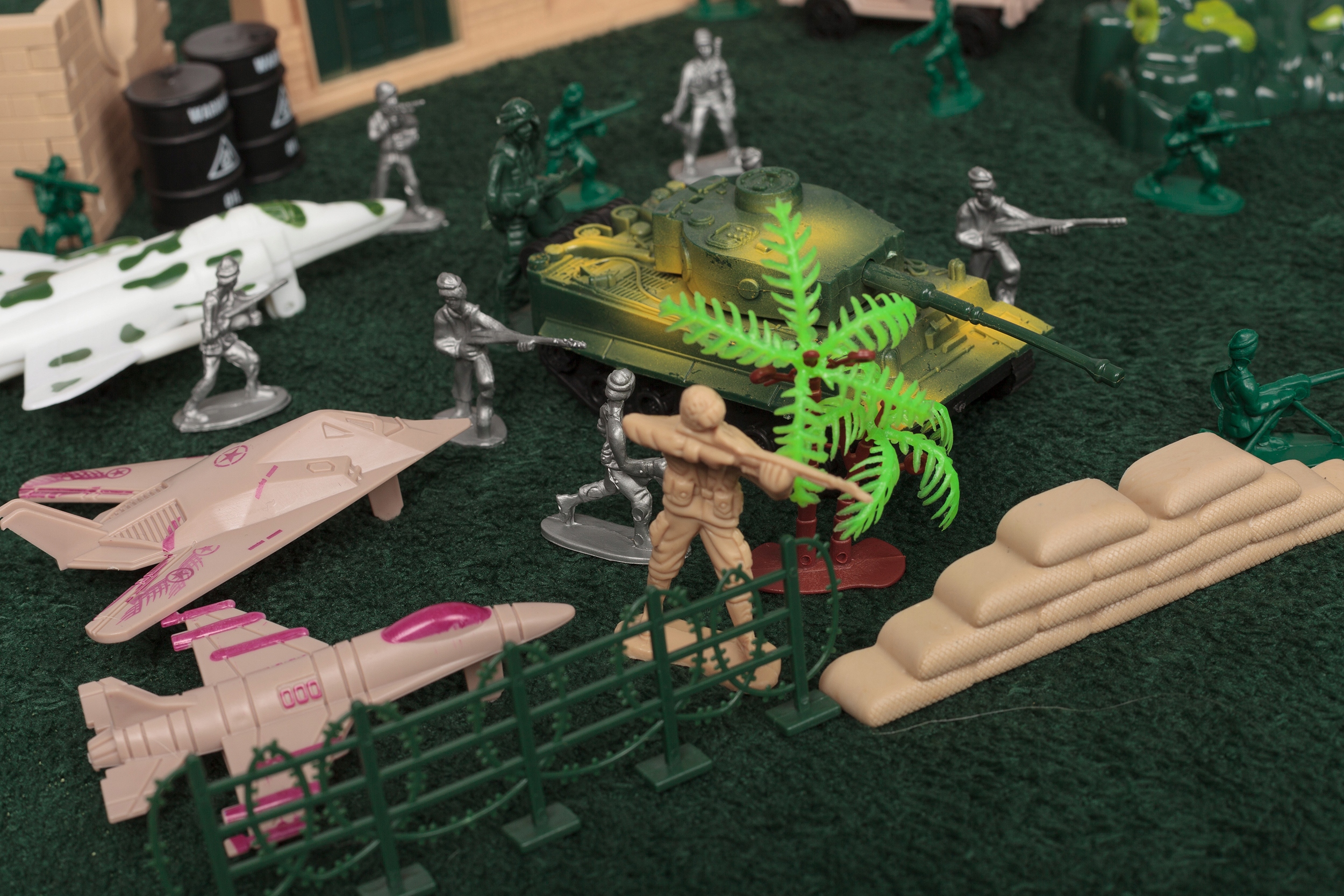 ŻOŁNIERZYKI ZESTAW MILITARNY WOJSKO ARMIA 400 el Kod producenta 5901801506195