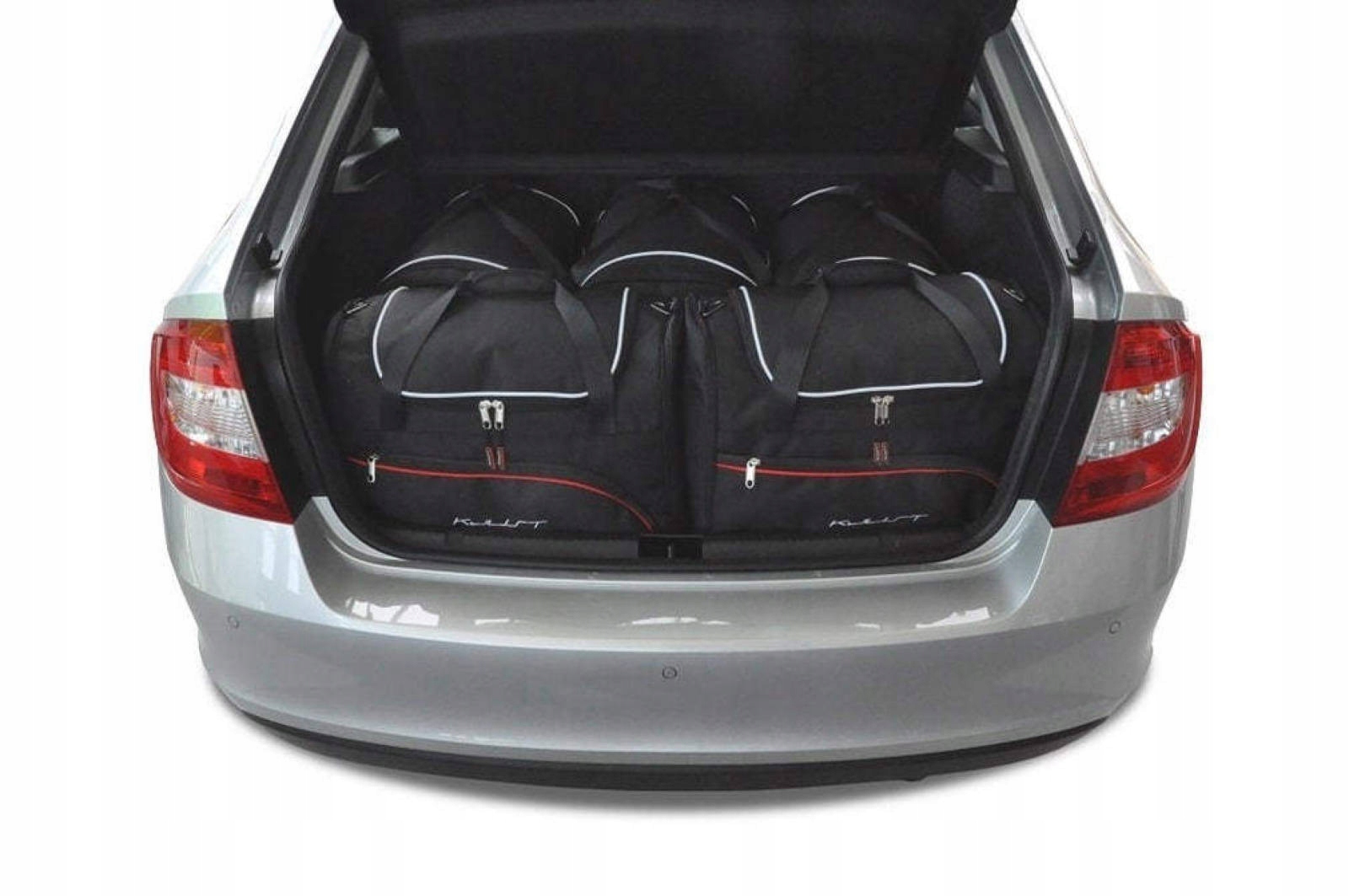 J&j Automotive Sada 5ks cestovných tašiek Sport pre Skoda Rapid Liftback 2