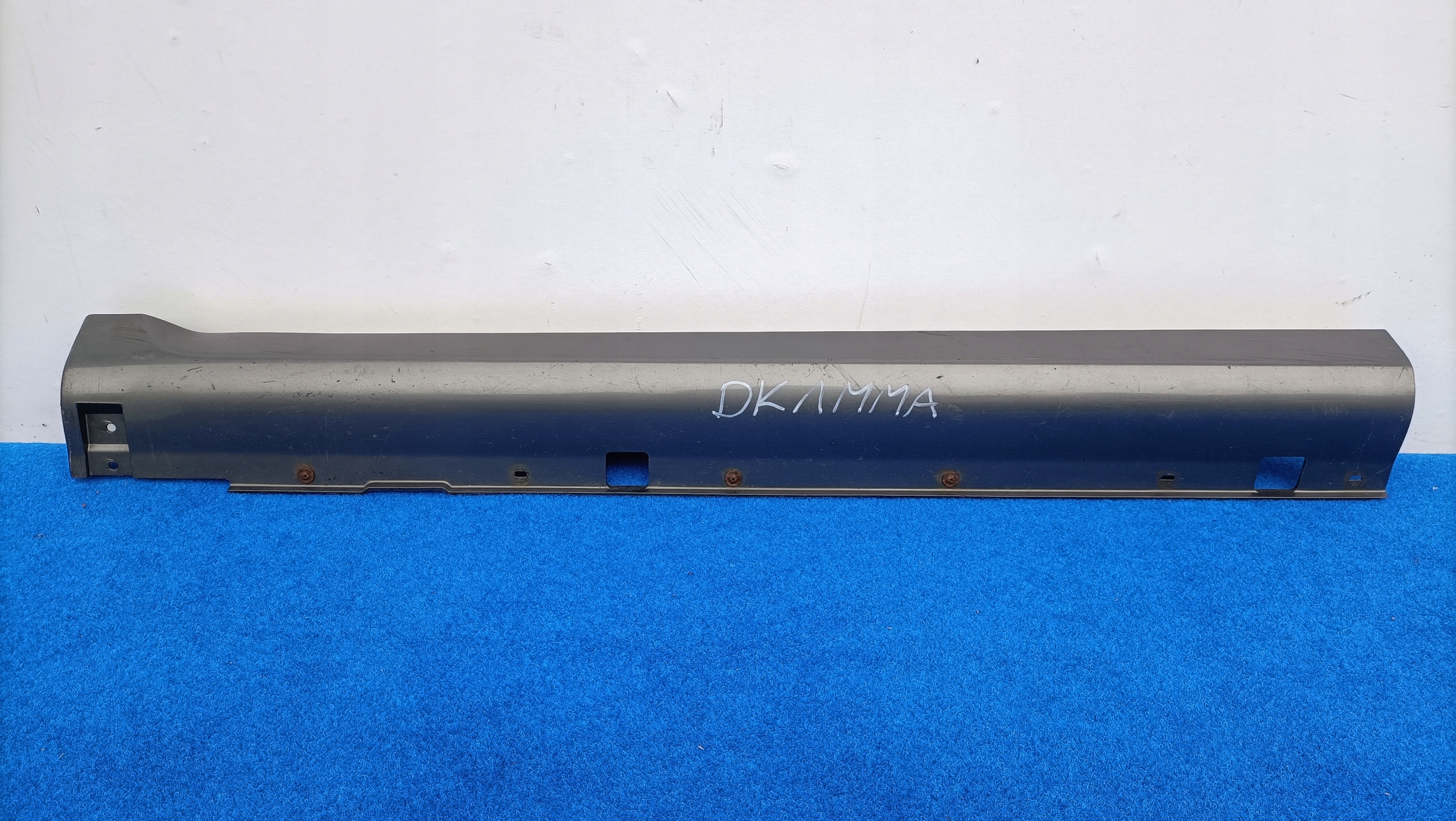 KIA SORENTO 1 and 03-07 ROK left moulding threshold threshold cap DK1MMA