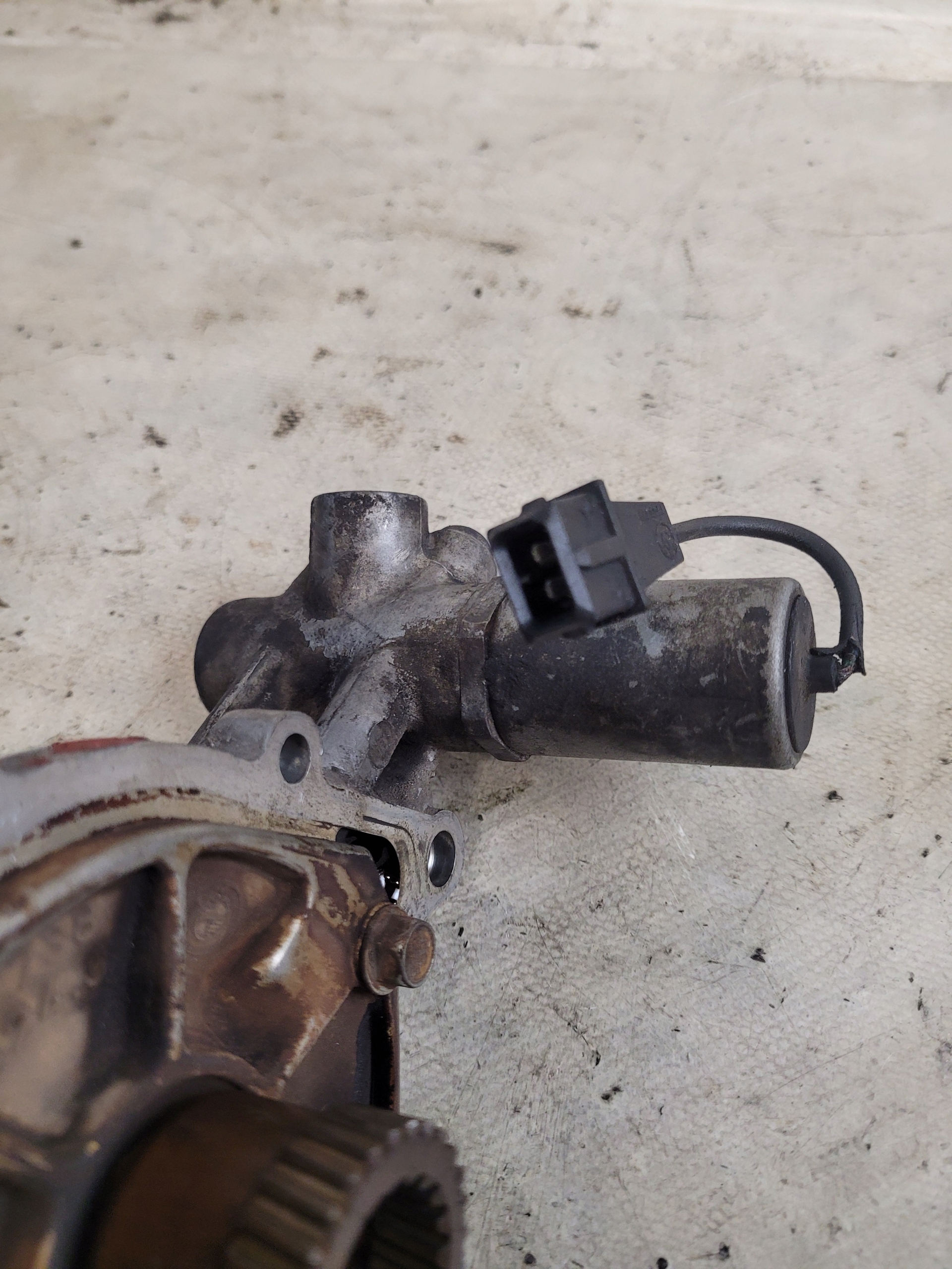 VANOS POJEDYNCZY OE 17384249 BMW E39 520i M52B20