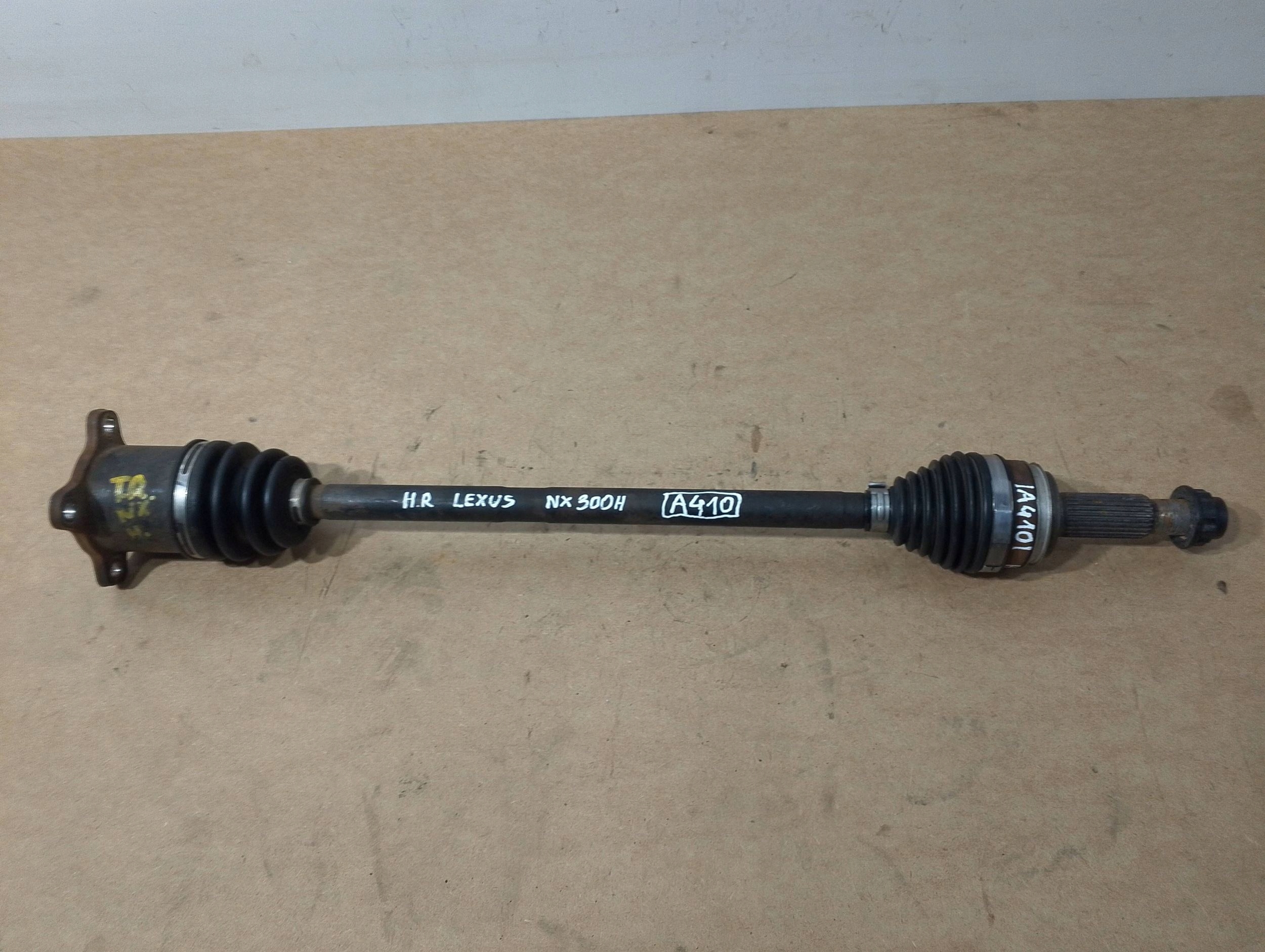 Lexus NX 300H semi-axis rear right 4234048110 (A410)