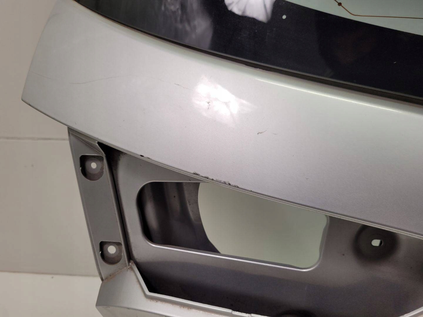 rear trunk door boot Toyota Yaris 3 XP130 2nd facelift 2018
