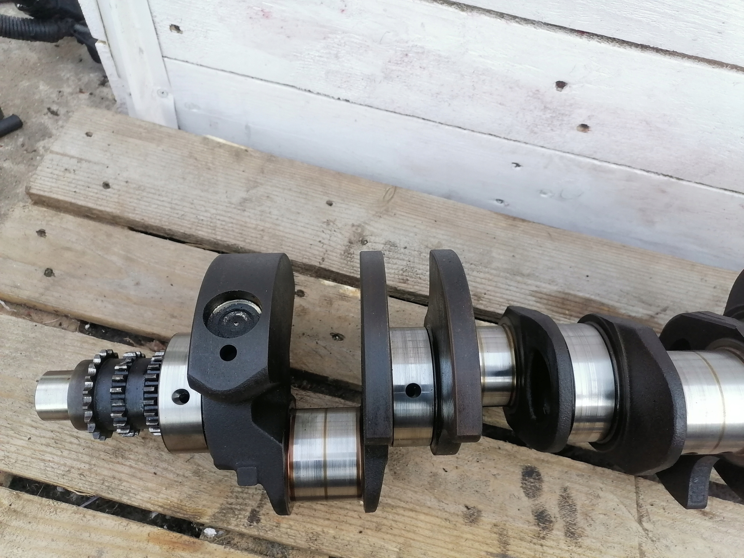 ALBERO MOTORE BMW V8 E65 E60 E53 E64 7504389