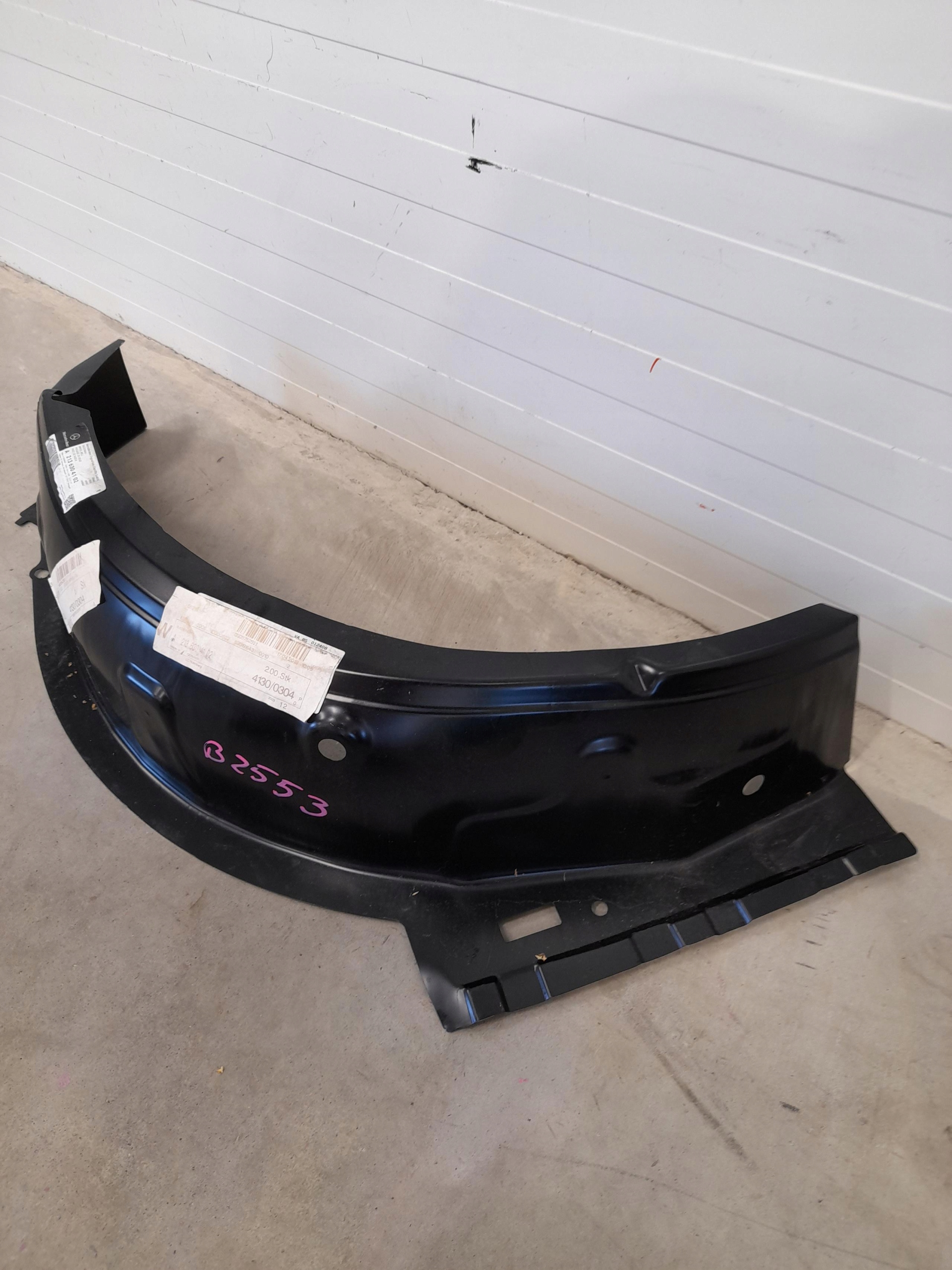 NADKOLE LEWE TYLNE MERCEDES G-KLASA W213 Typ samochodu Samochody osobowe