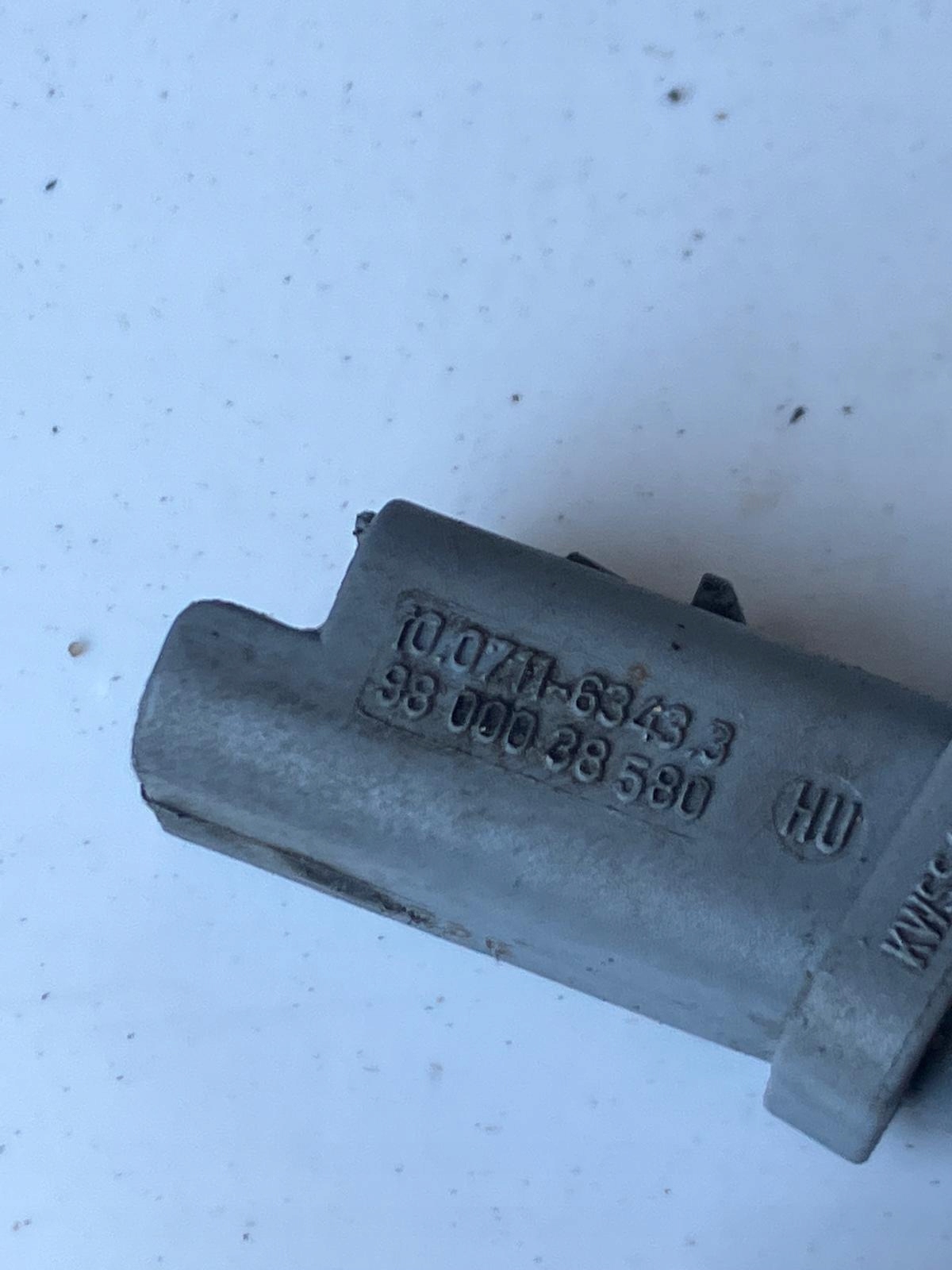 sensor ABS rear part PEUGEOT 308 II connecting spoiler 9800038580