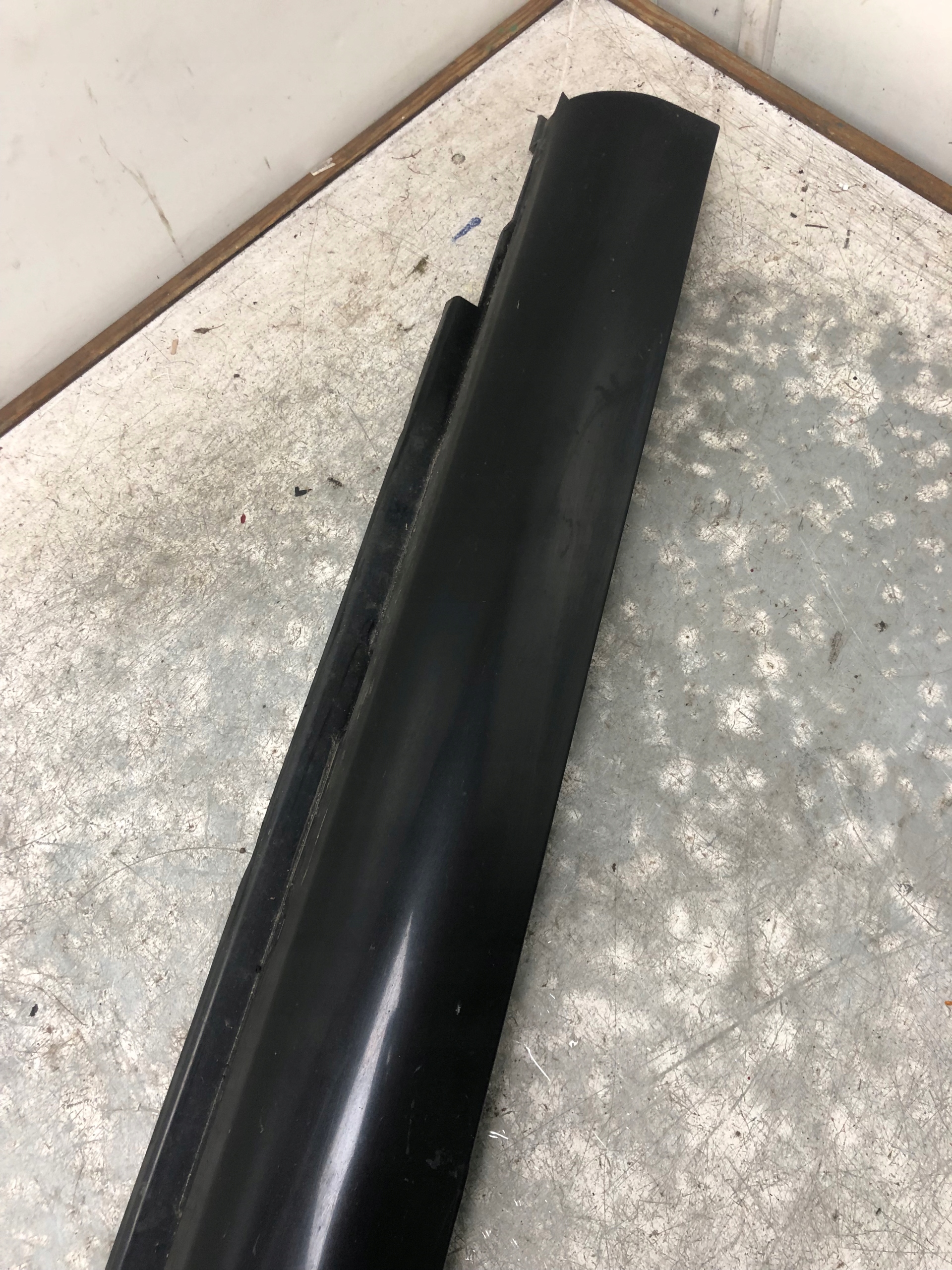 moulding threshold left AUDI A4 B6 CABRIO 8H0853859 LZ9W