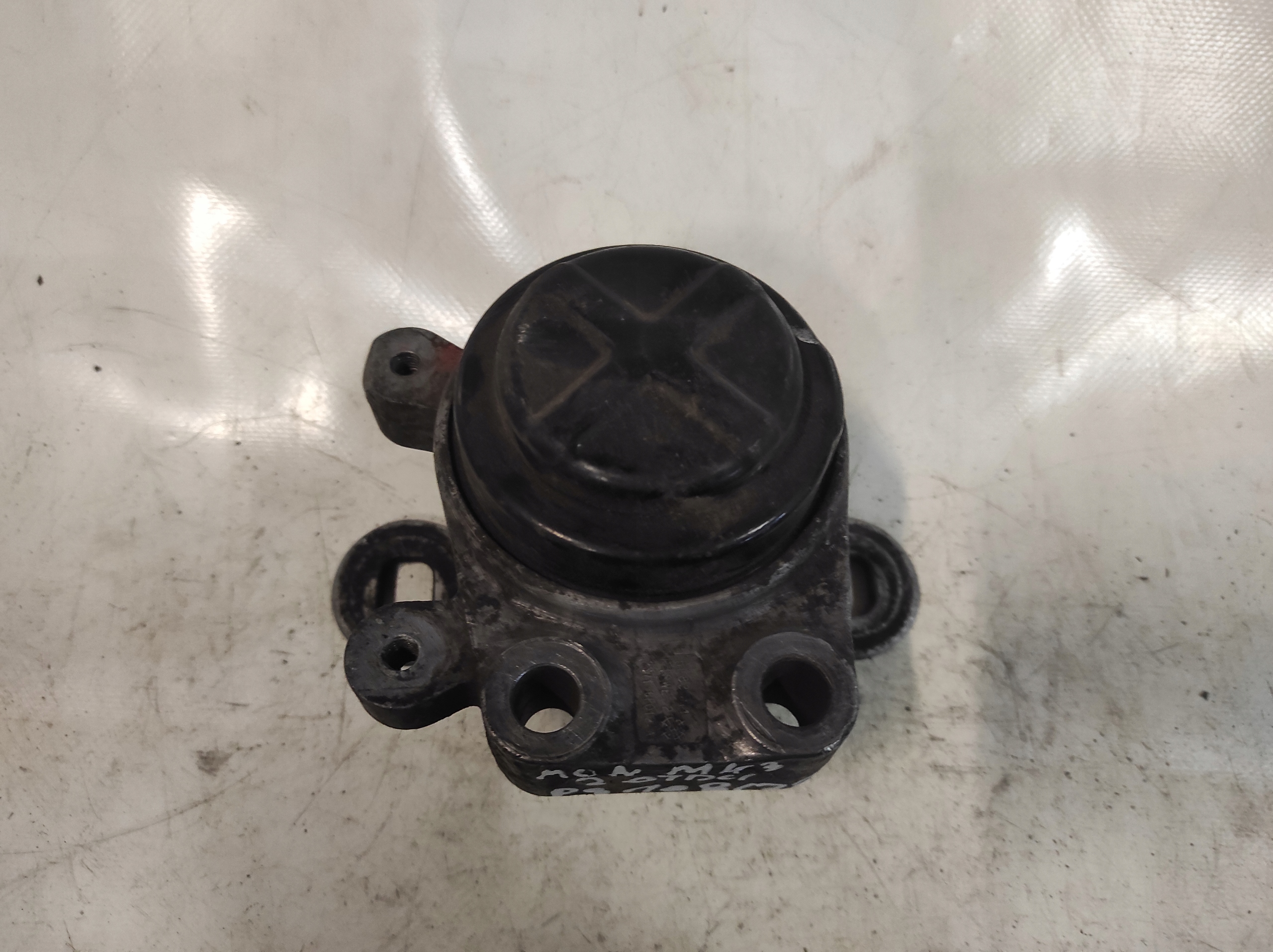 engine mount FORD MONDEO MK3 2.0 TDCI