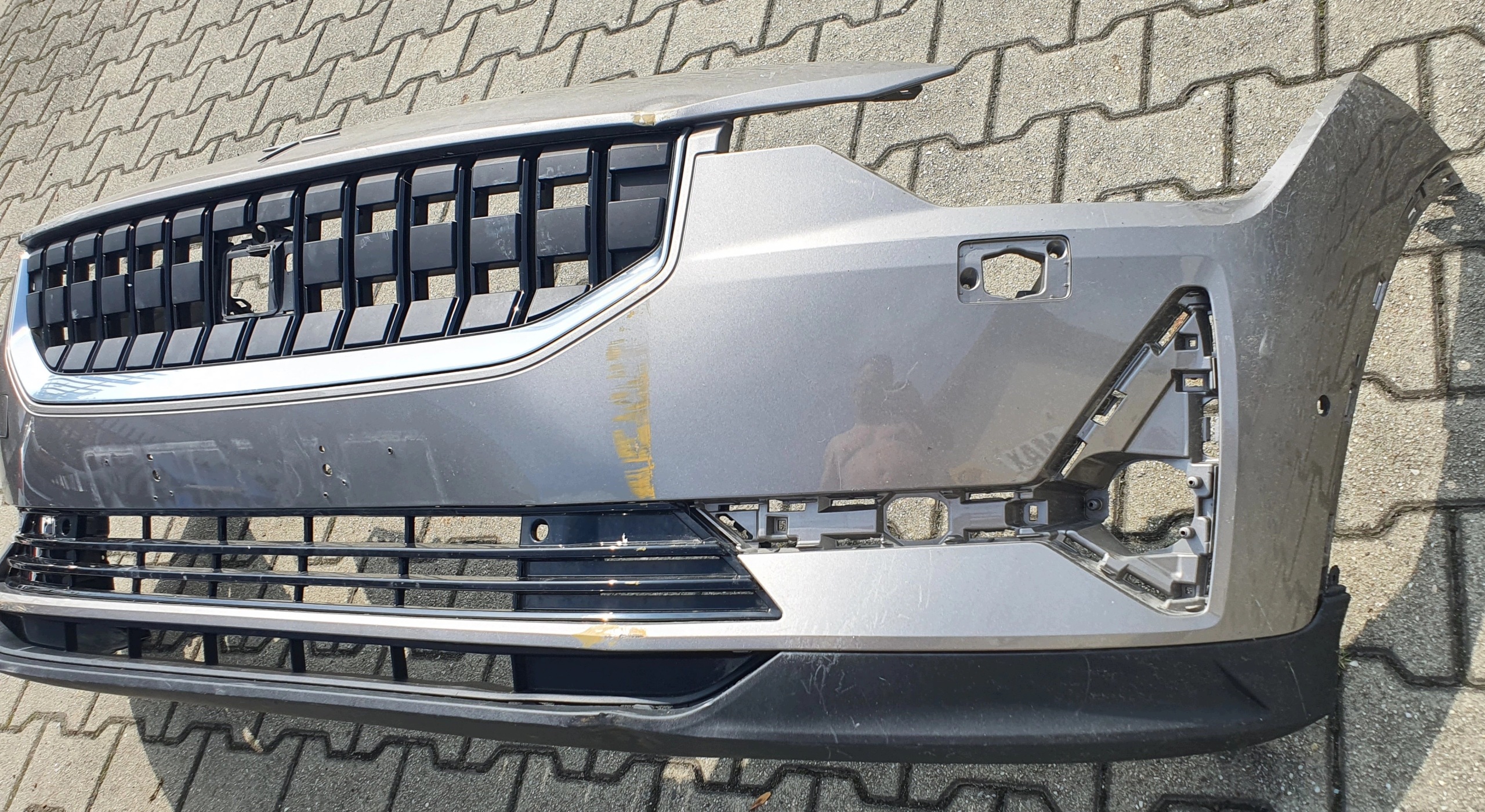VOLVO POLESTAR 2 19- bumper front washers grille OE 31690327 original