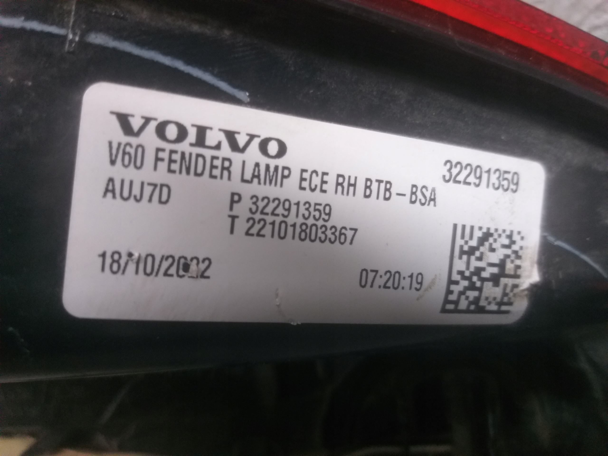 light rear part right VOLVO V60 II 2 18- LED 32291359