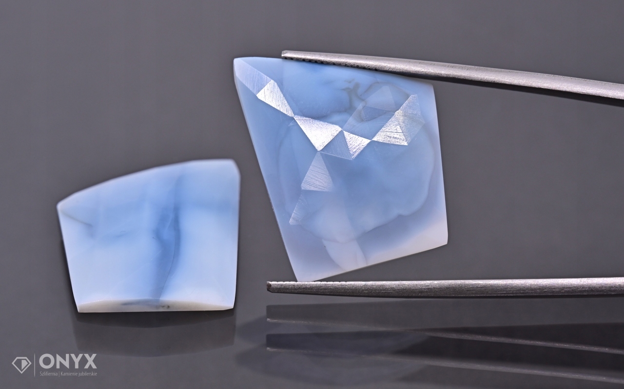 Opal modrá fasetovaná rozeta Para nepravidelná