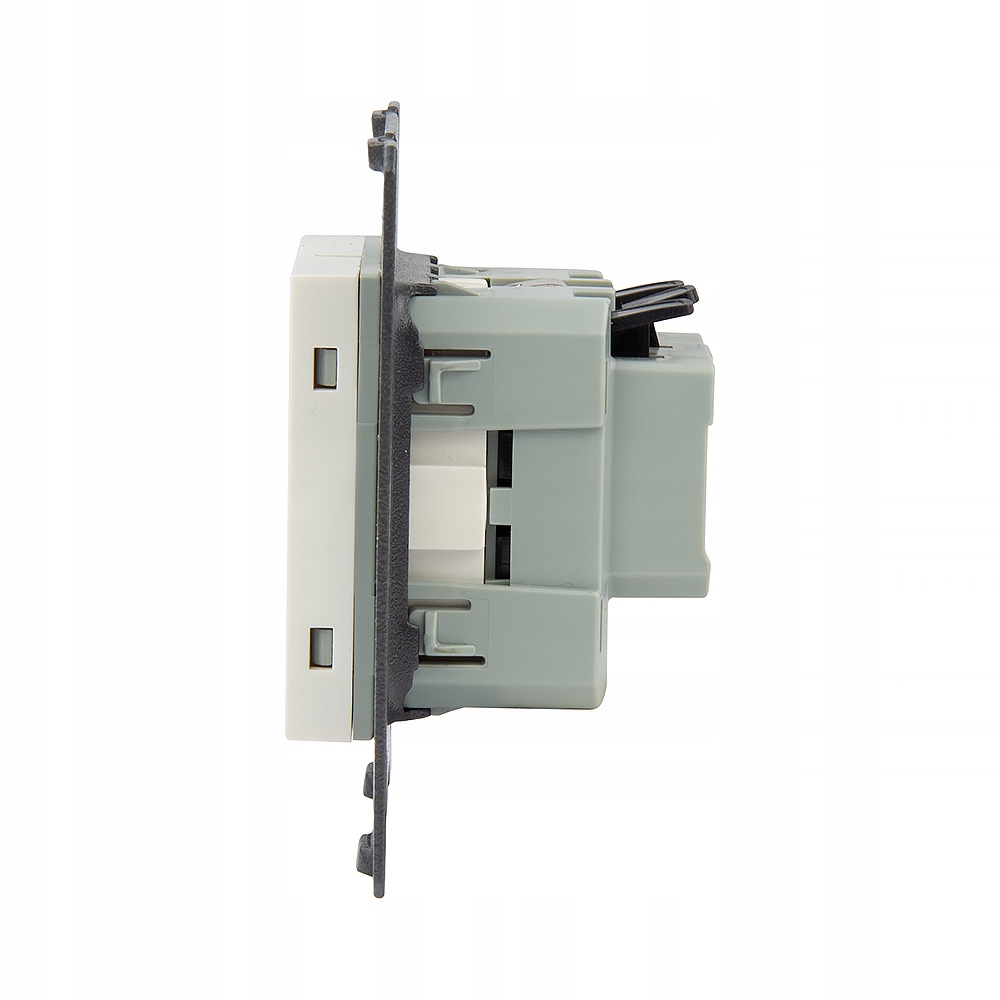 LIVOLO WKŁAD GNIAZDA 230V 16A B Stan opakowania oryginalne