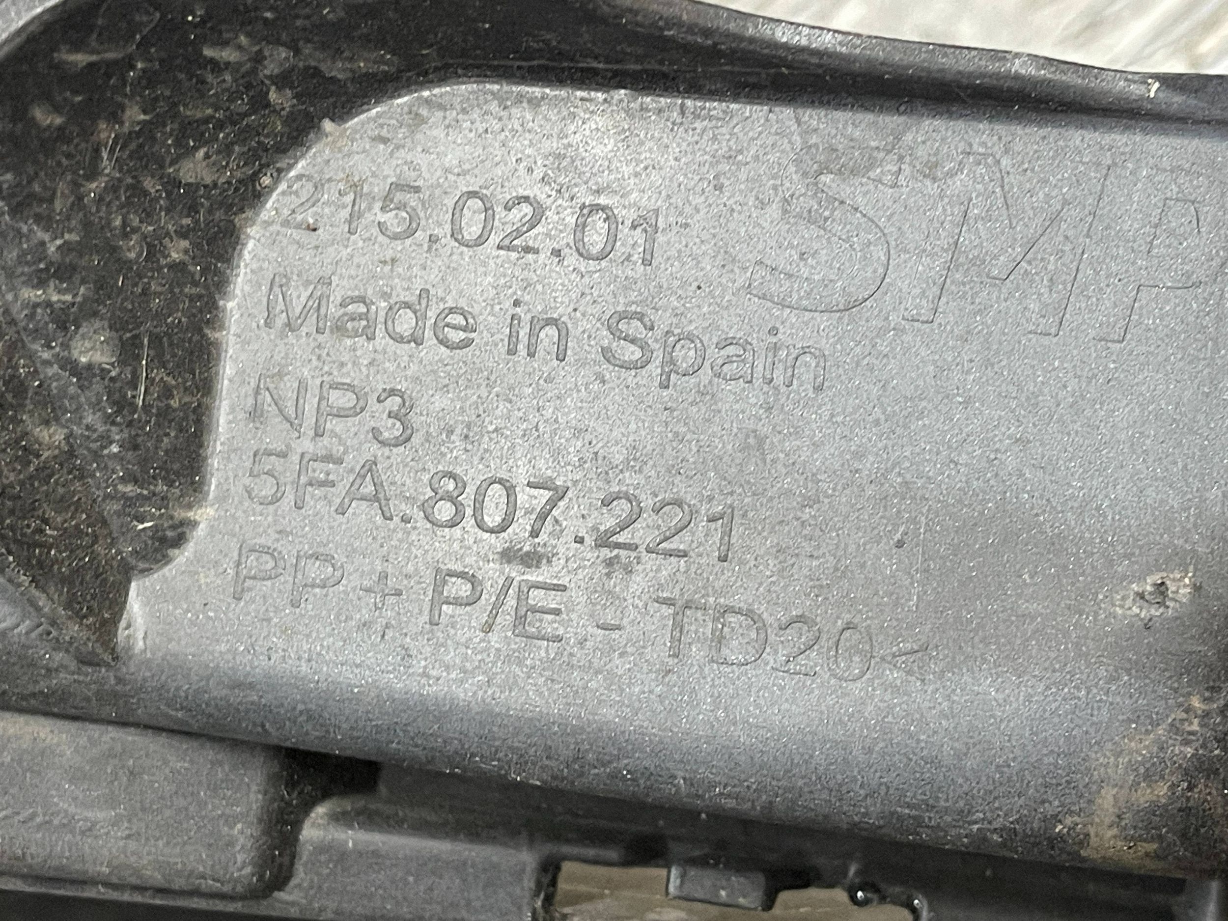 front bumper front SEAT LEON IV 4 20- PDC 5FA807221