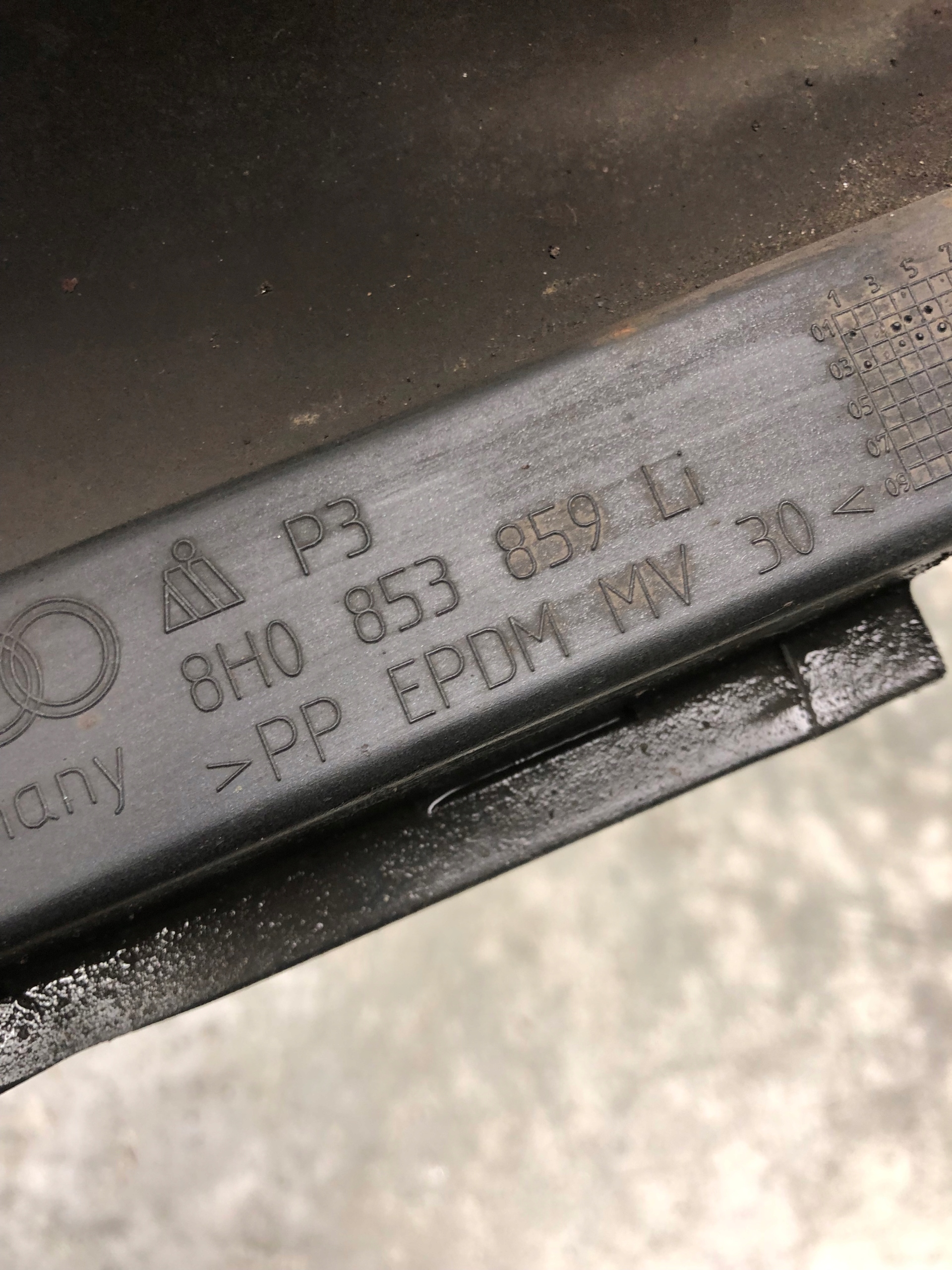 moulding threshold left AUDI A4 B6 CABRIO 8H0853859 LZ9W