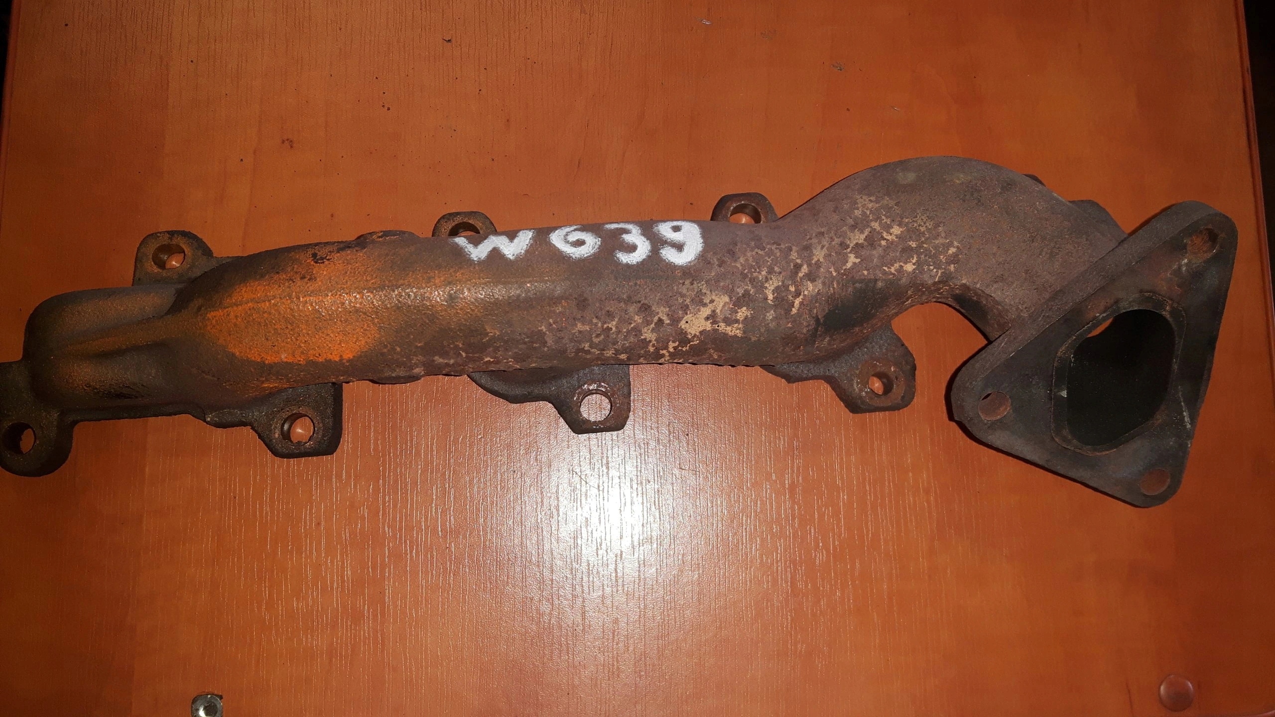 W639 VITO ispušna grana 2.2 CDI A6111420501