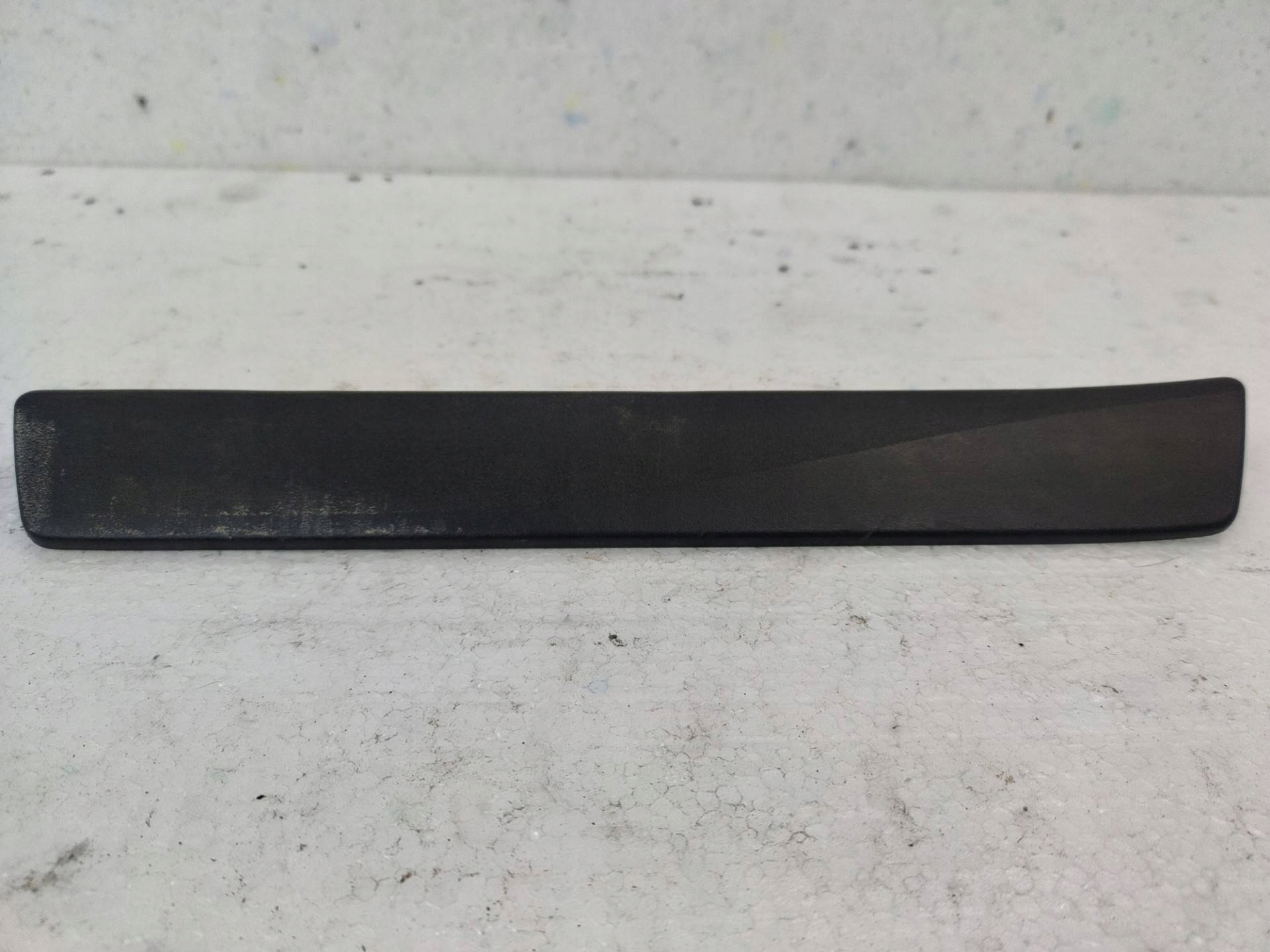 moulding threshold inner rear part left side Toyota Prius 3 facelift 2011