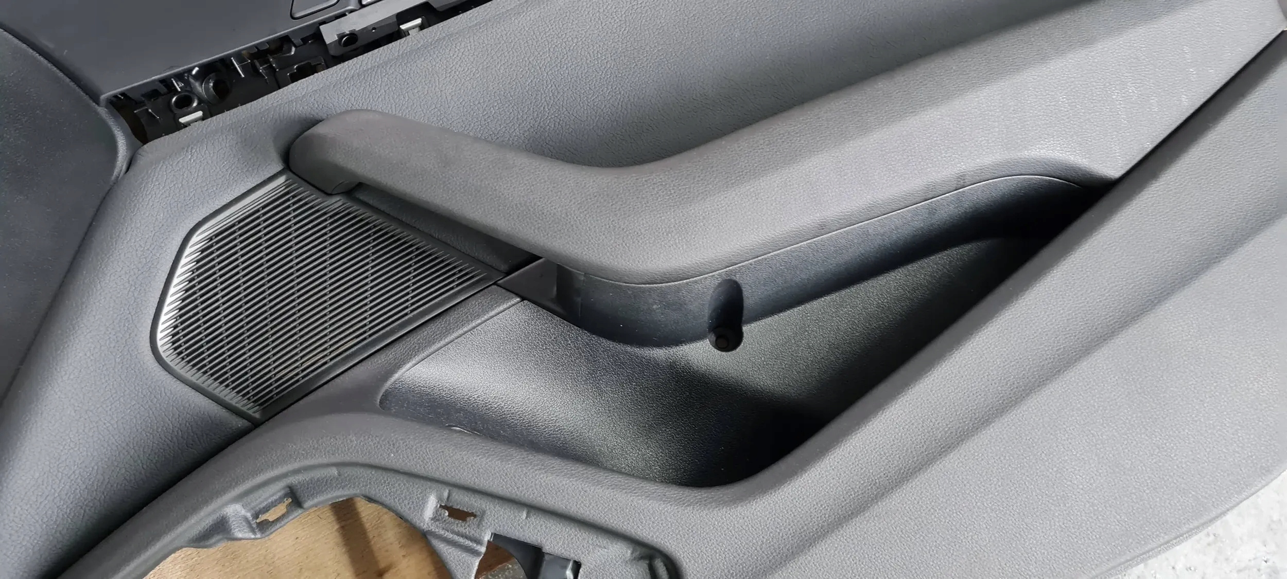 A4 B9 8W side upholstery right right front leather 8W0867134 UK