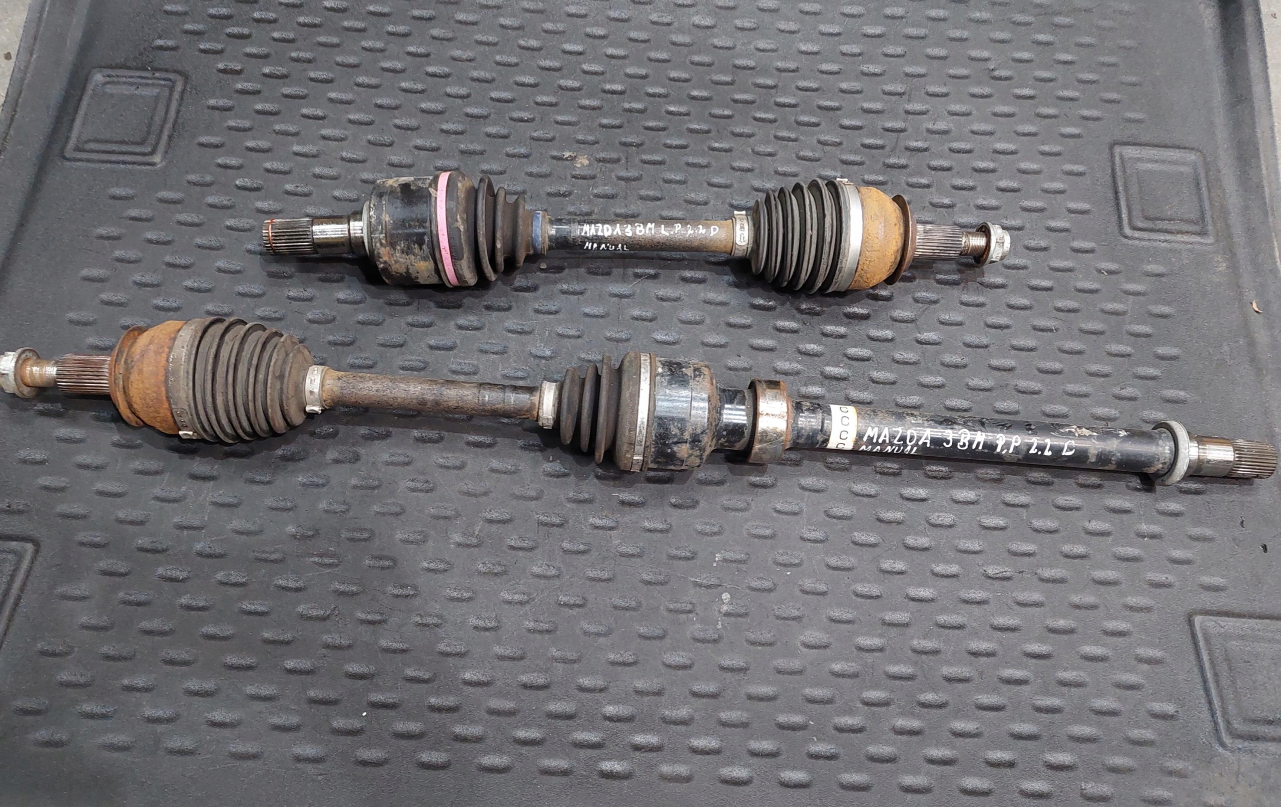 semi-axis front right MANUAL 2.2 D MAZDA 3 III BM 13
