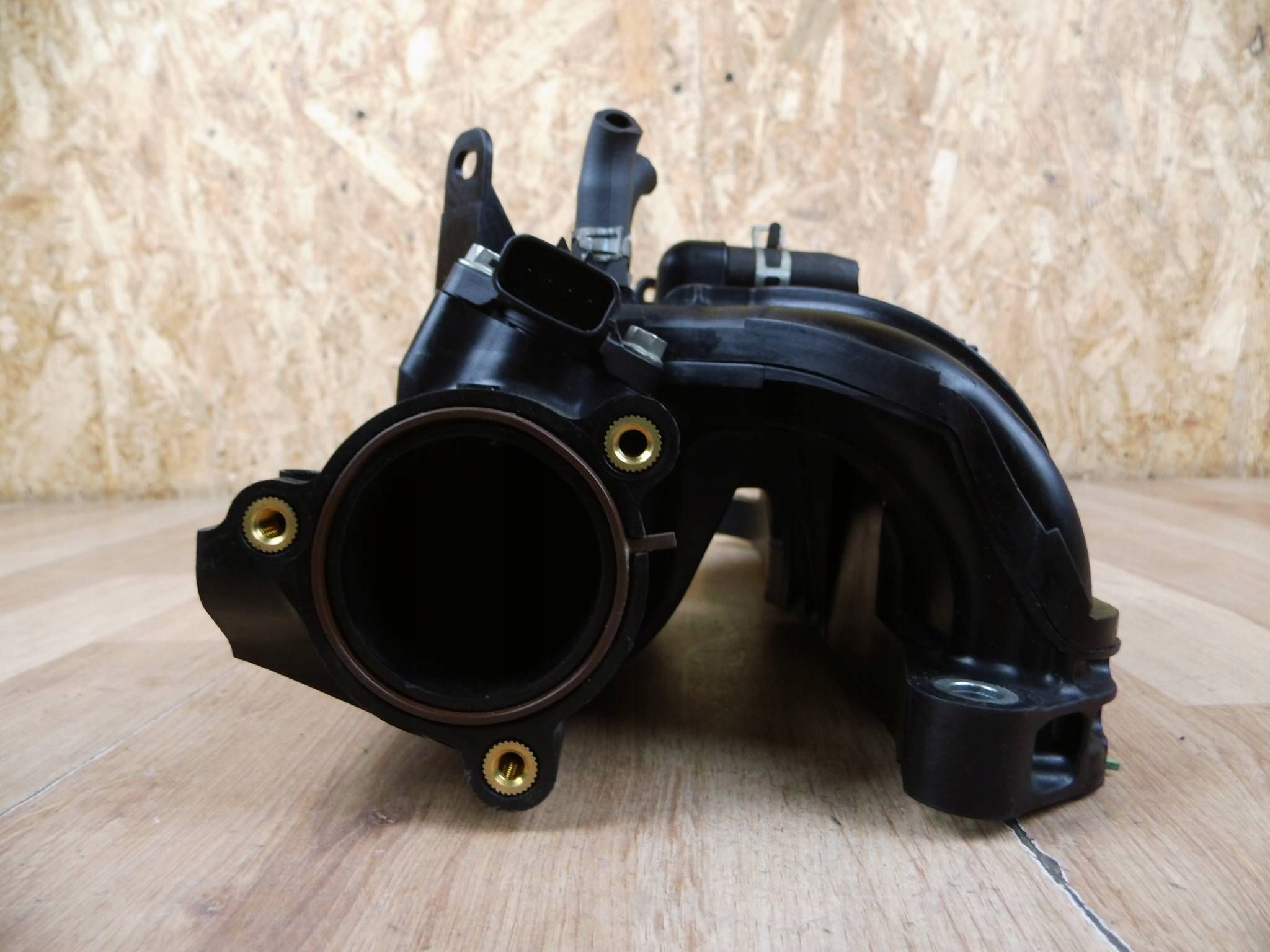 Mitsubishi Eclipse Cross 1.5 petrol intake manifold 1540A605