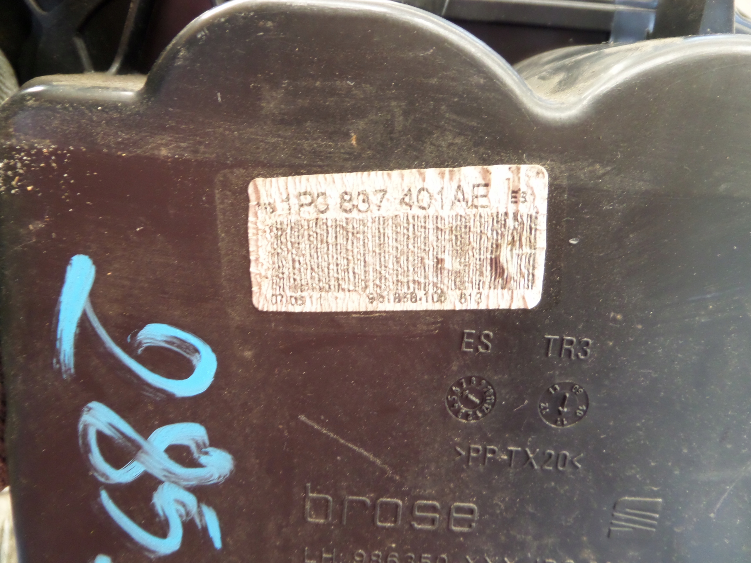 SEAT LEON II window regulator left front 1P0837401R 1P0867435