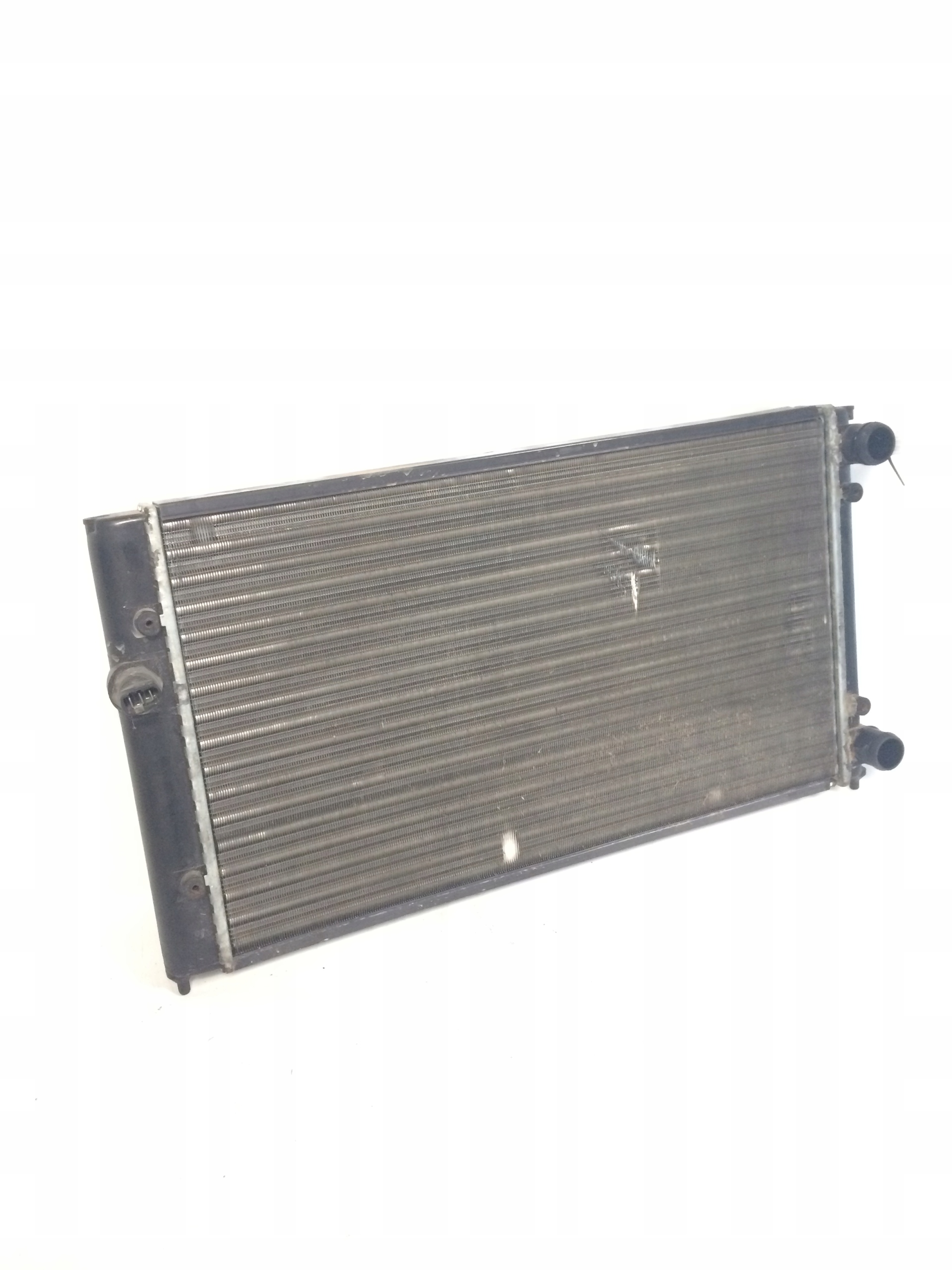Radiatore / Raffreddatore SINIKA VW GOLF III V20161230