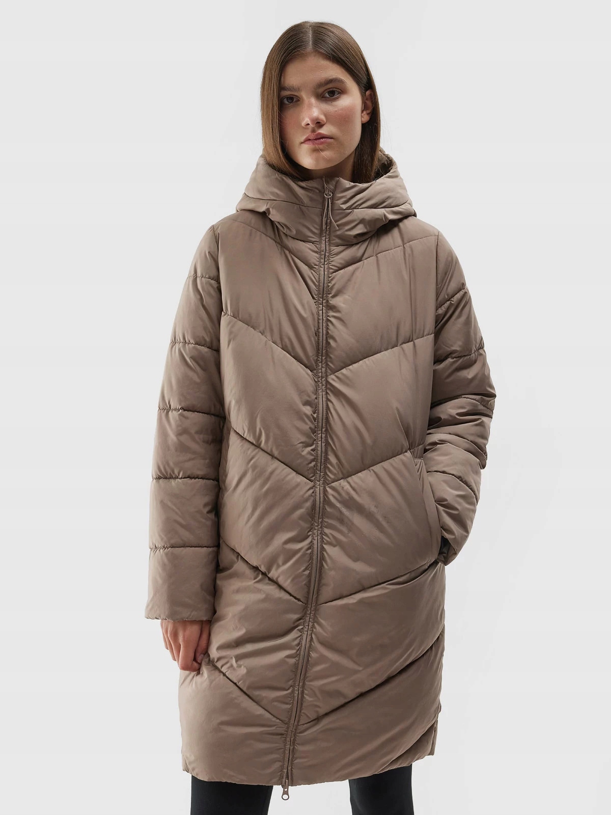 4F PŁASZCZ DAMSKI PUCHOWY KURTKA ZIMOWA PIKOWANA Rodzaj puchowy