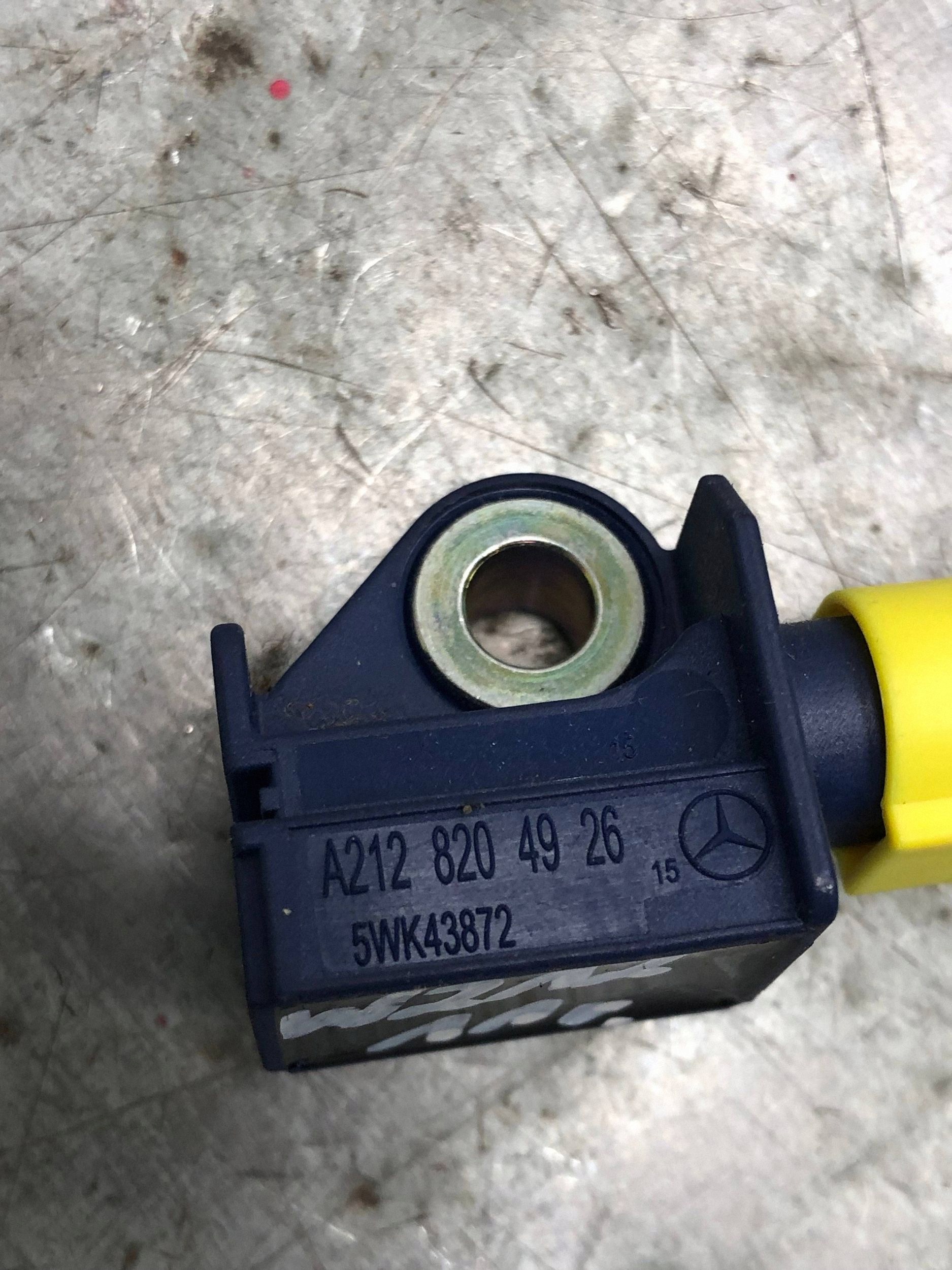 Crashsensor Drucksensor MERCEDES W212 KOMBI A2128204926