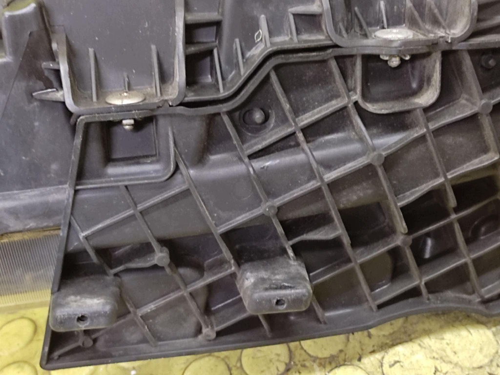 RENAULT LAGUNA II REFLEKTOR light right front 8200481197
