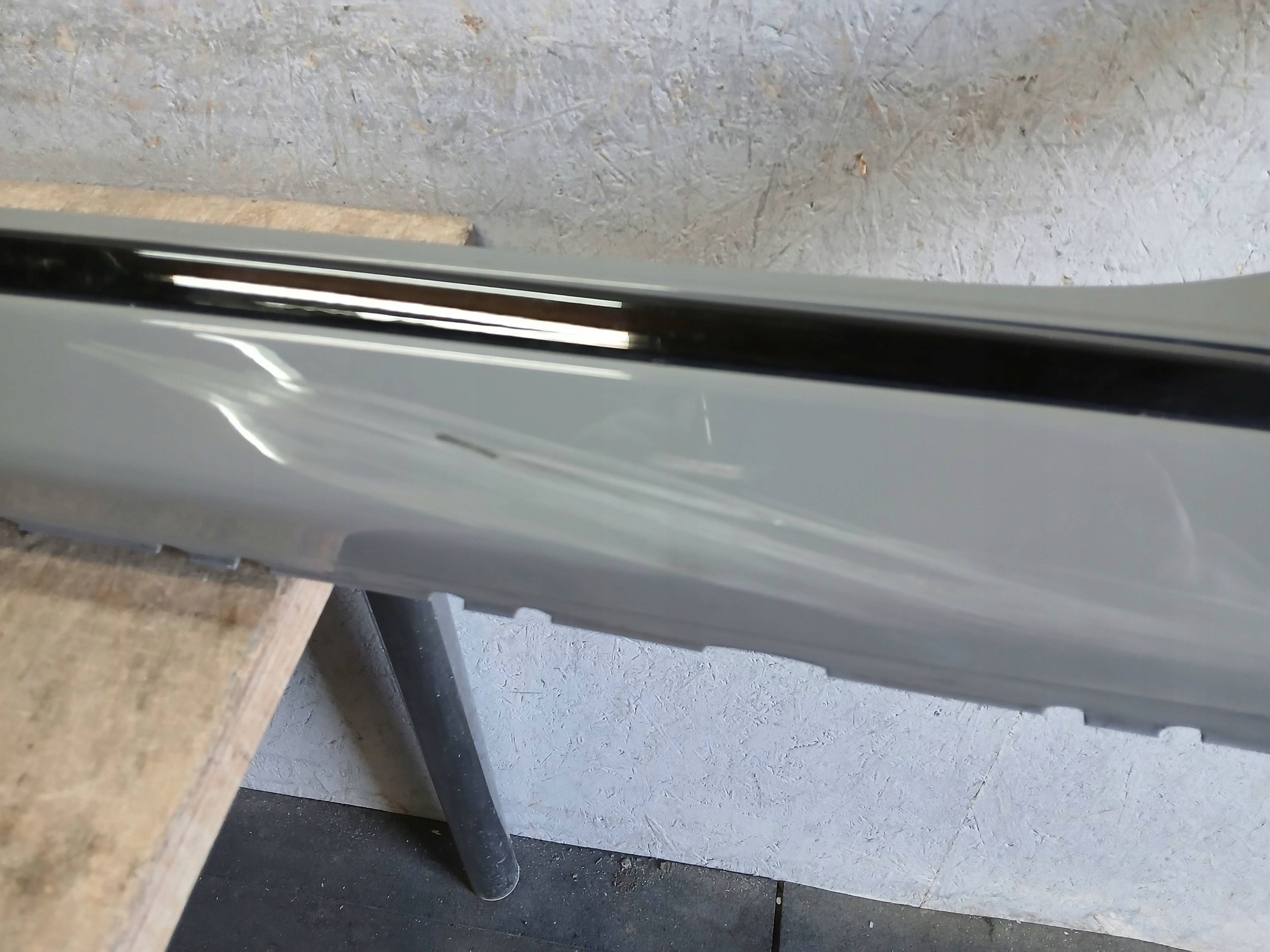 threshold left moulding cap threshold AUDI A4 8W S4 RS4 8W9854535C