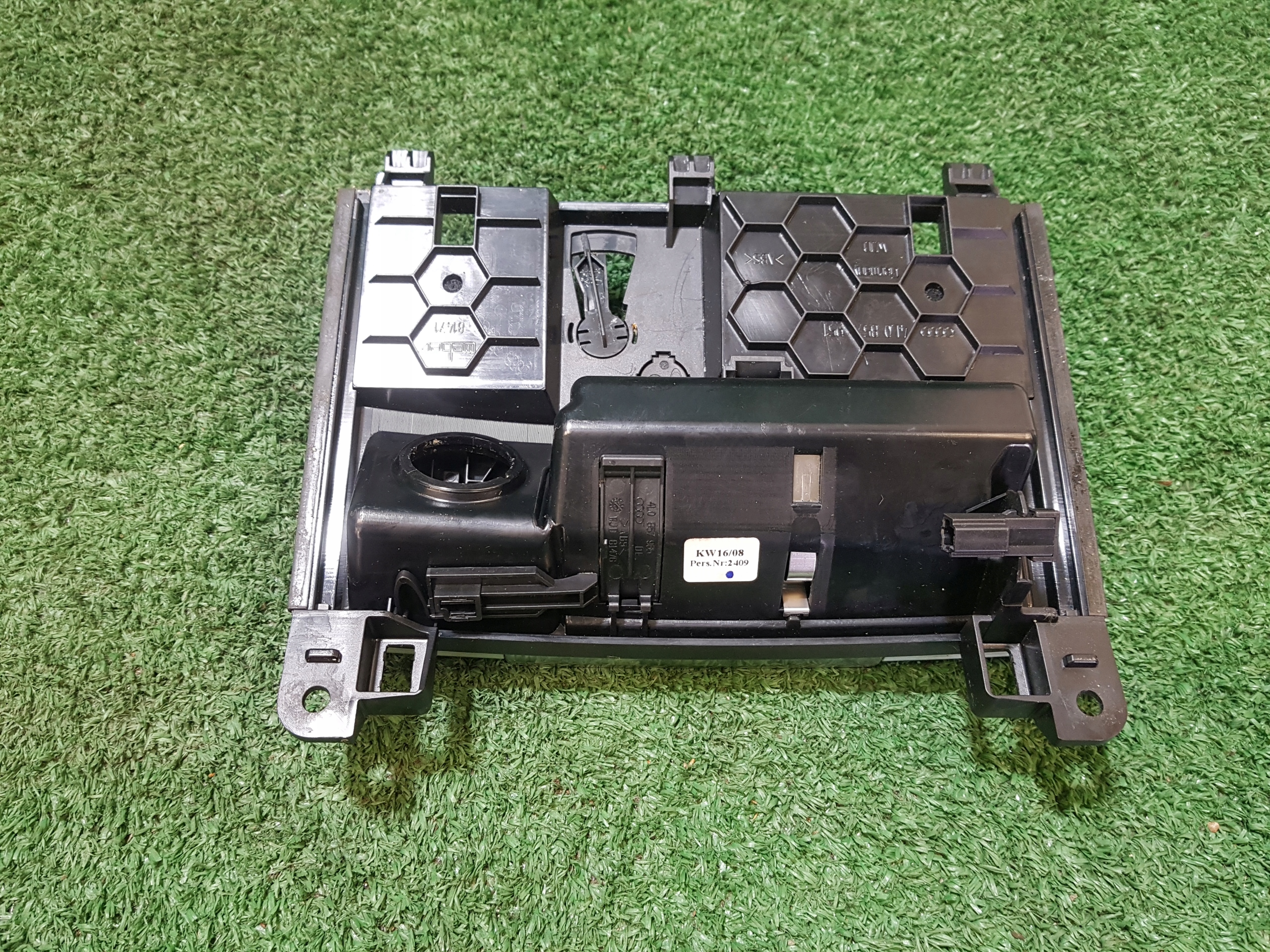Cendrier AUDI Q7 4L0857965DE 4L0857951