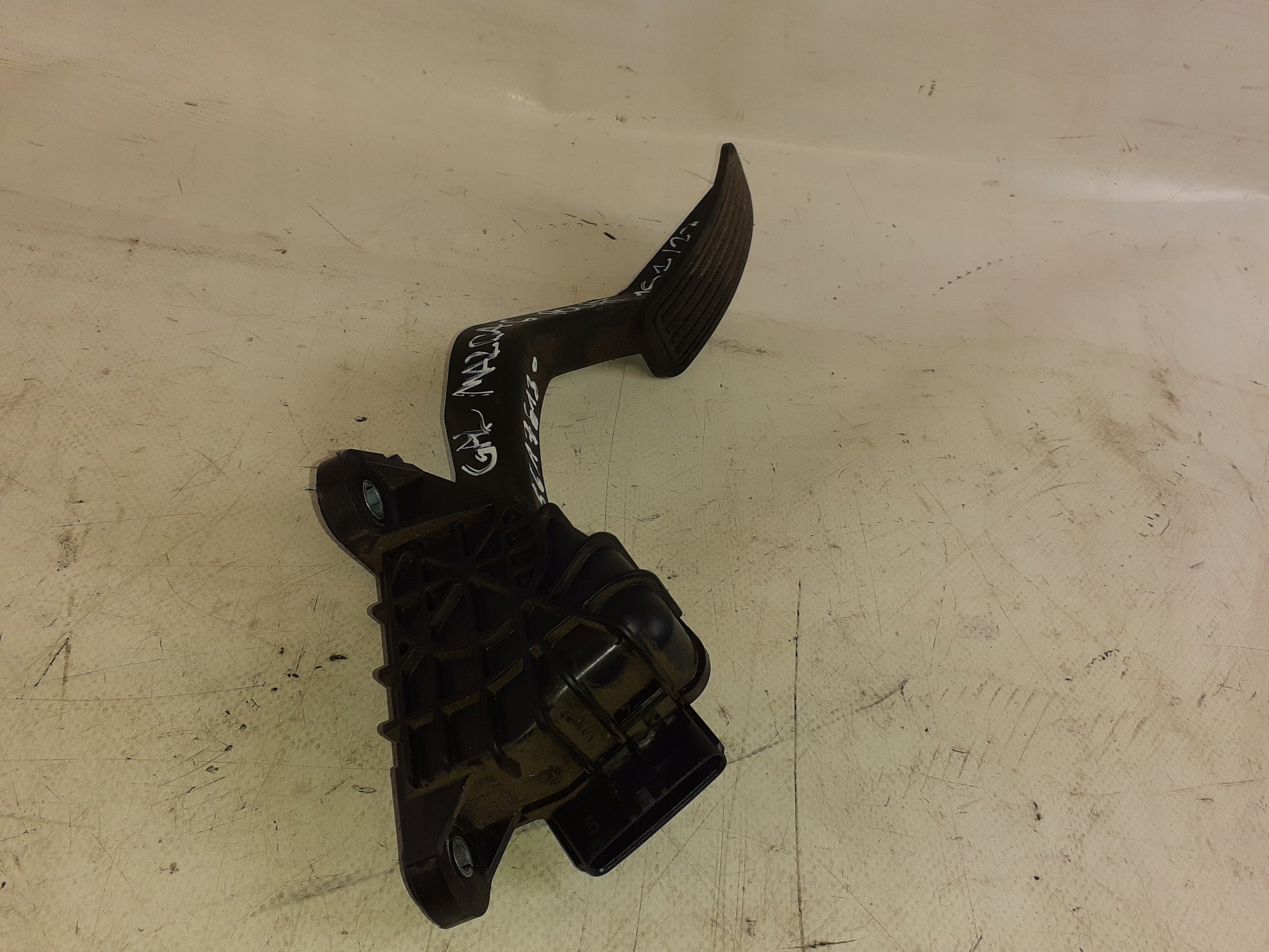 accelerator pedal potentiometer MAZDA 6 FL