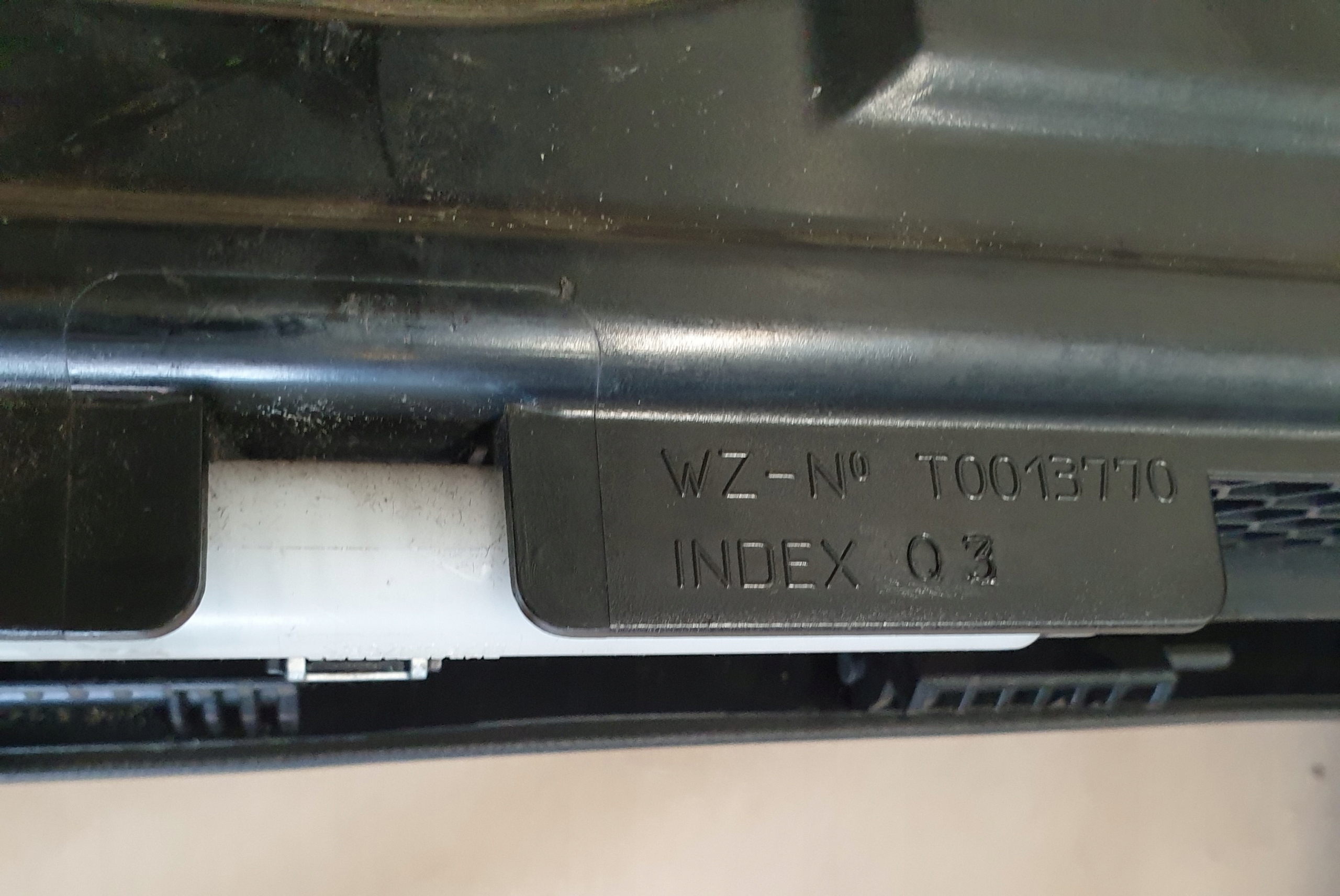passenger compartment of the passenger front plato MERCEDES E W211 OE EU