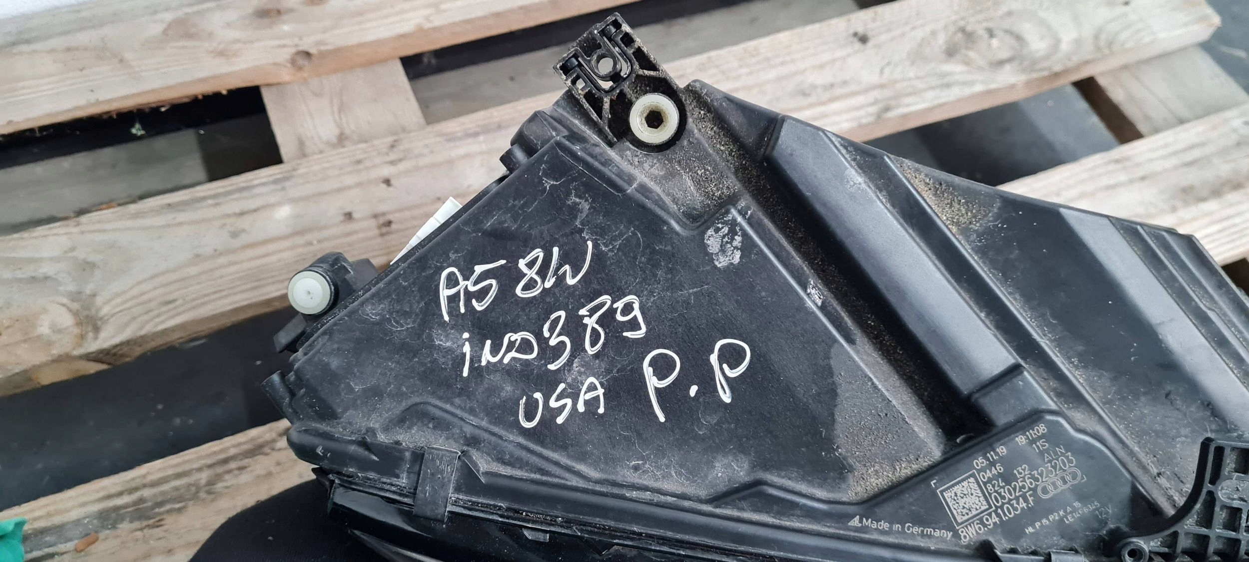 A5 8W S5 light FULL LED right right front USA ORG 8W6941034F
