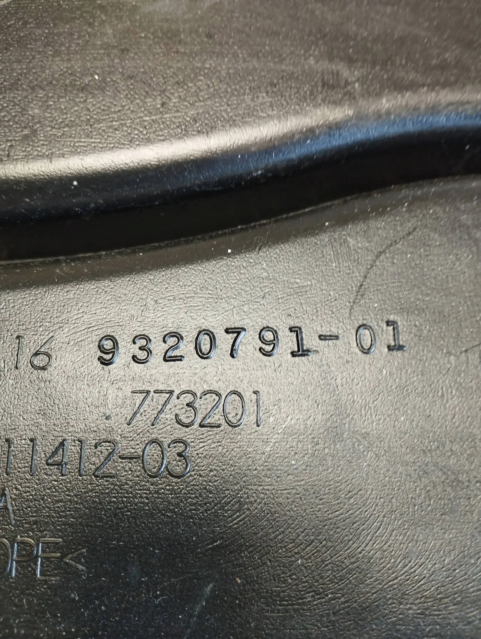 BMW X5 F15 drain air 9320791