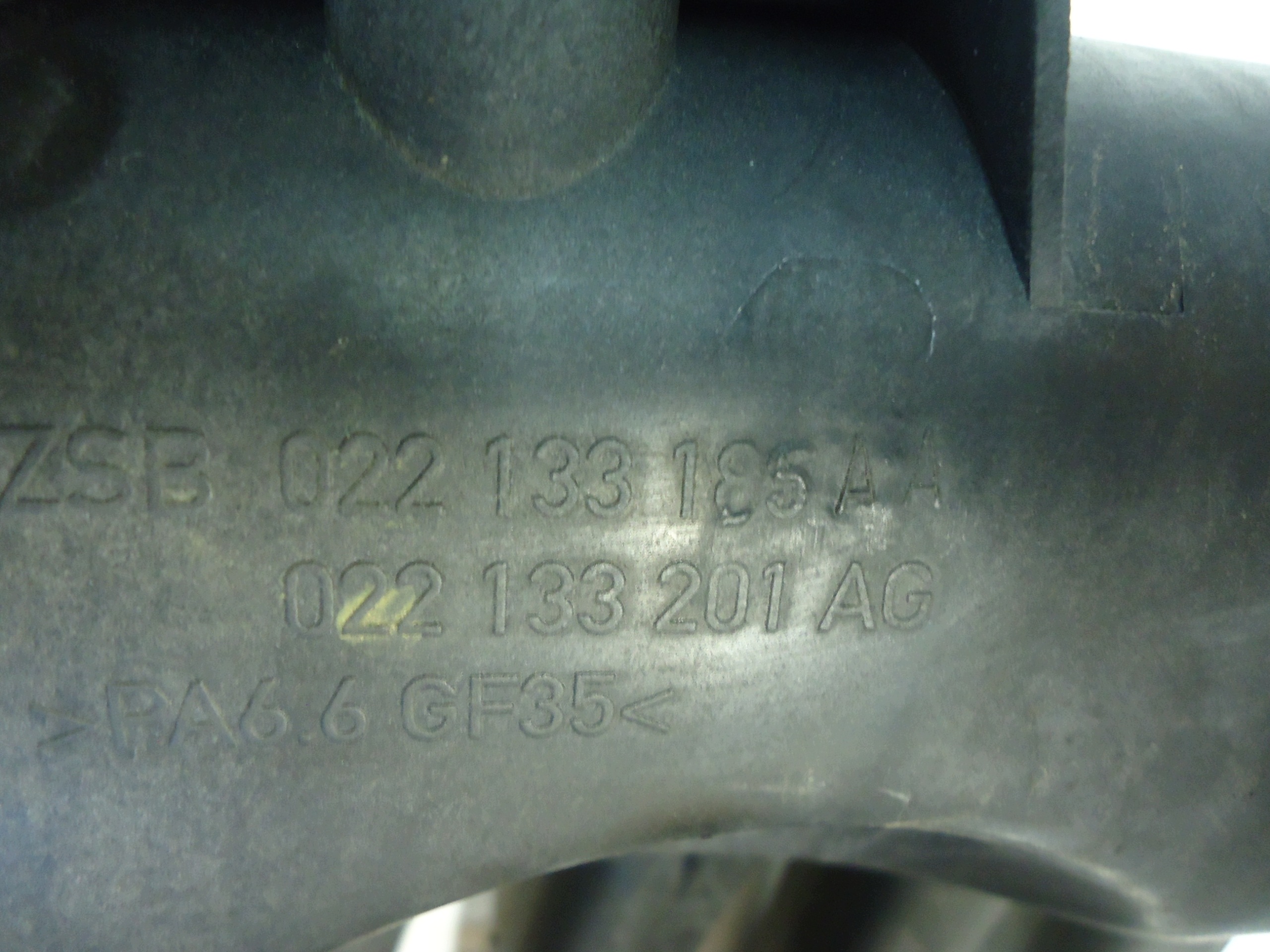 PORSCHE CAYENNE 3.2 V6 BFD intake manifold 022133185AA