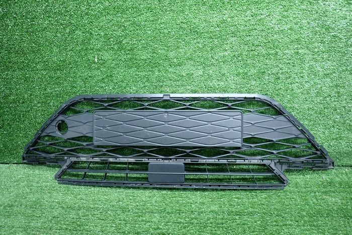 SEAT ATECA LIFT 20- grid of a bumper front front