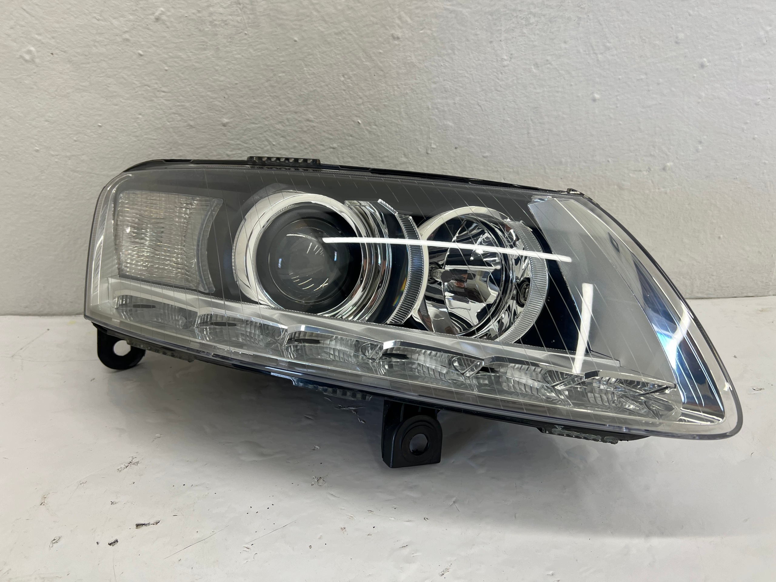 AUDI A6 C6 LIFT light front right BI-XENON non-setting LED 4F0941030FK EUROP