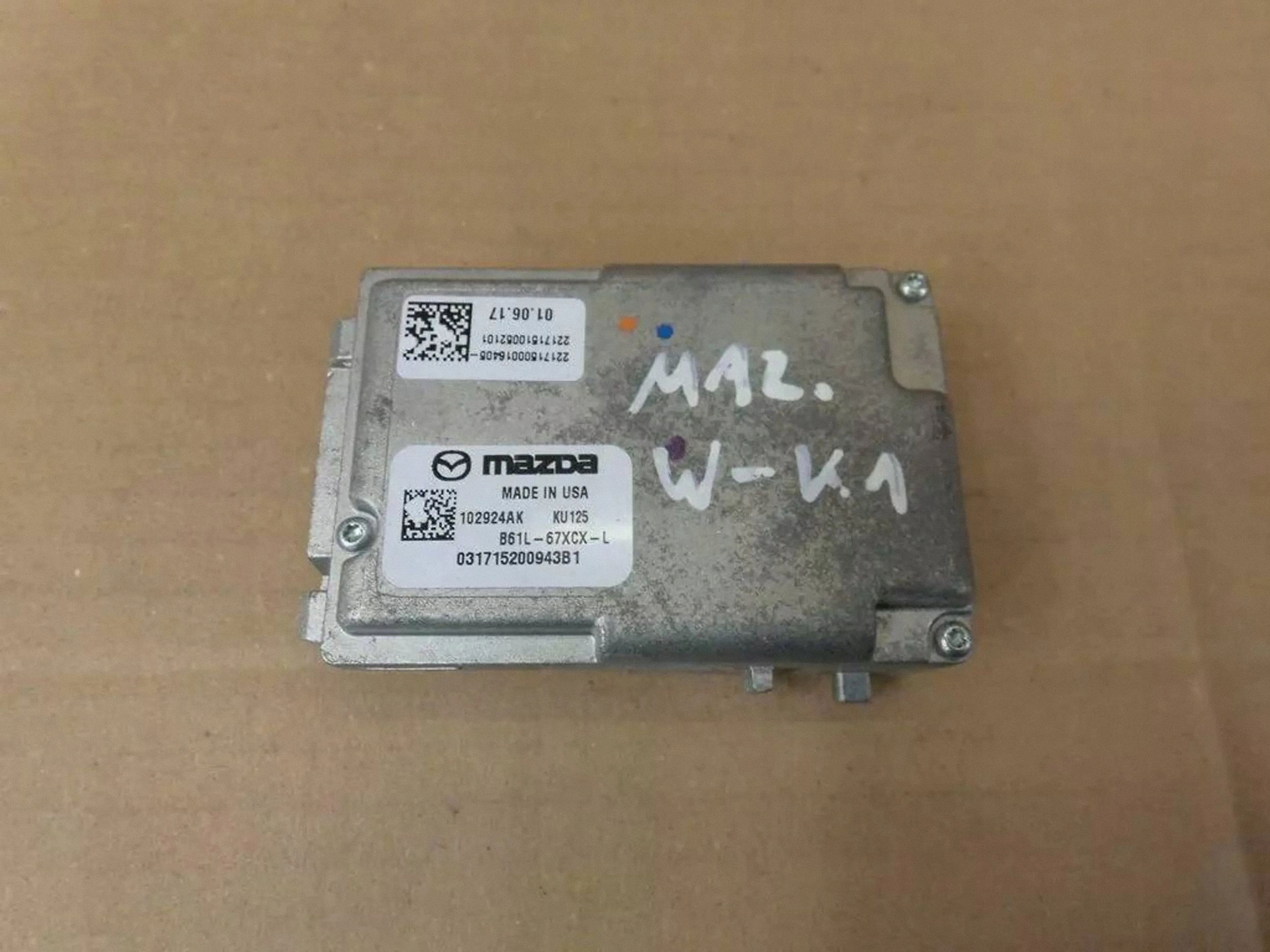 Mazda CX-5 II KE sensor kamera windows front B61L67XCXL